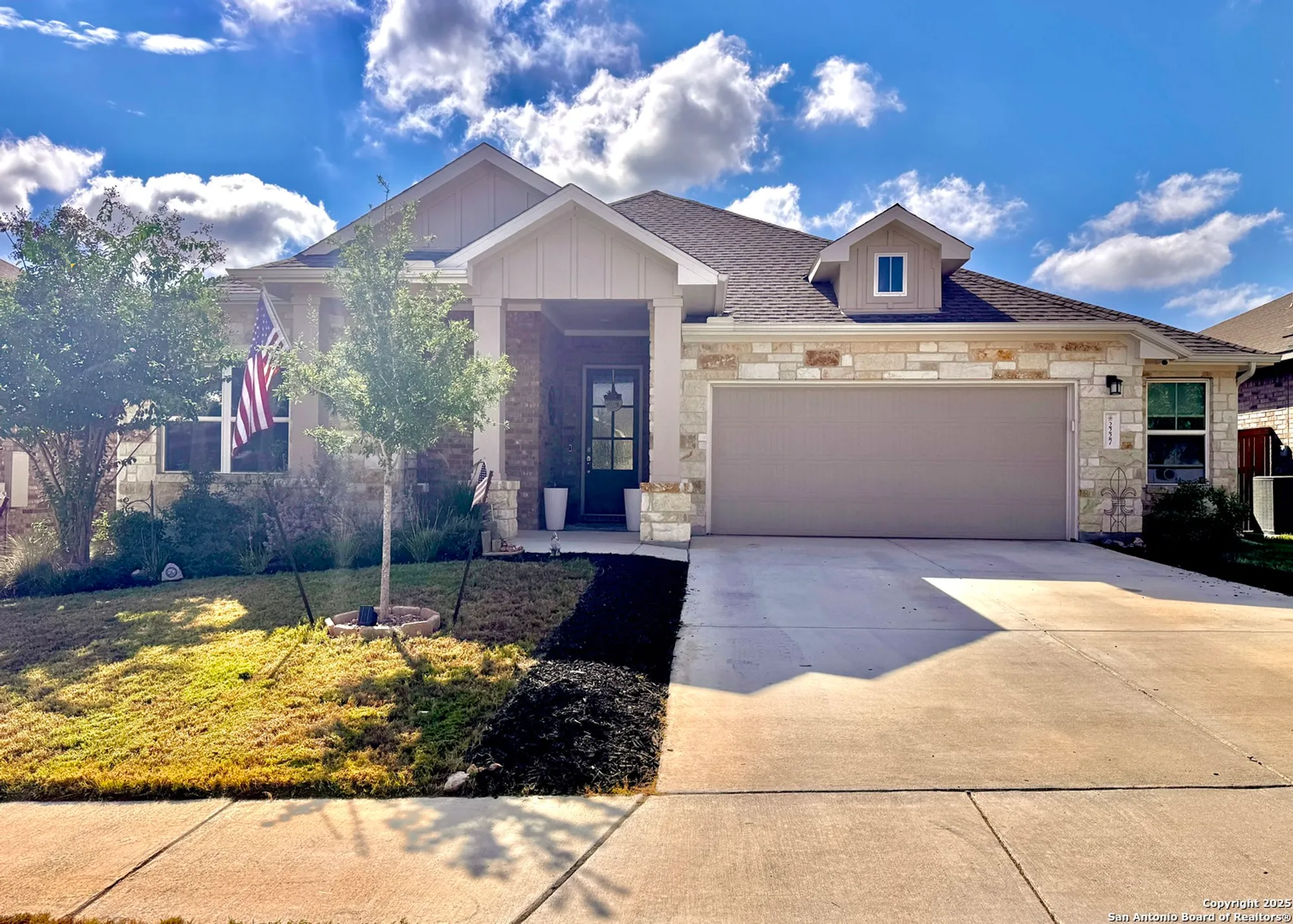 Property Slideshow image 1 of 25 | 2227 quince ave, New Braunfels, TX, 78132