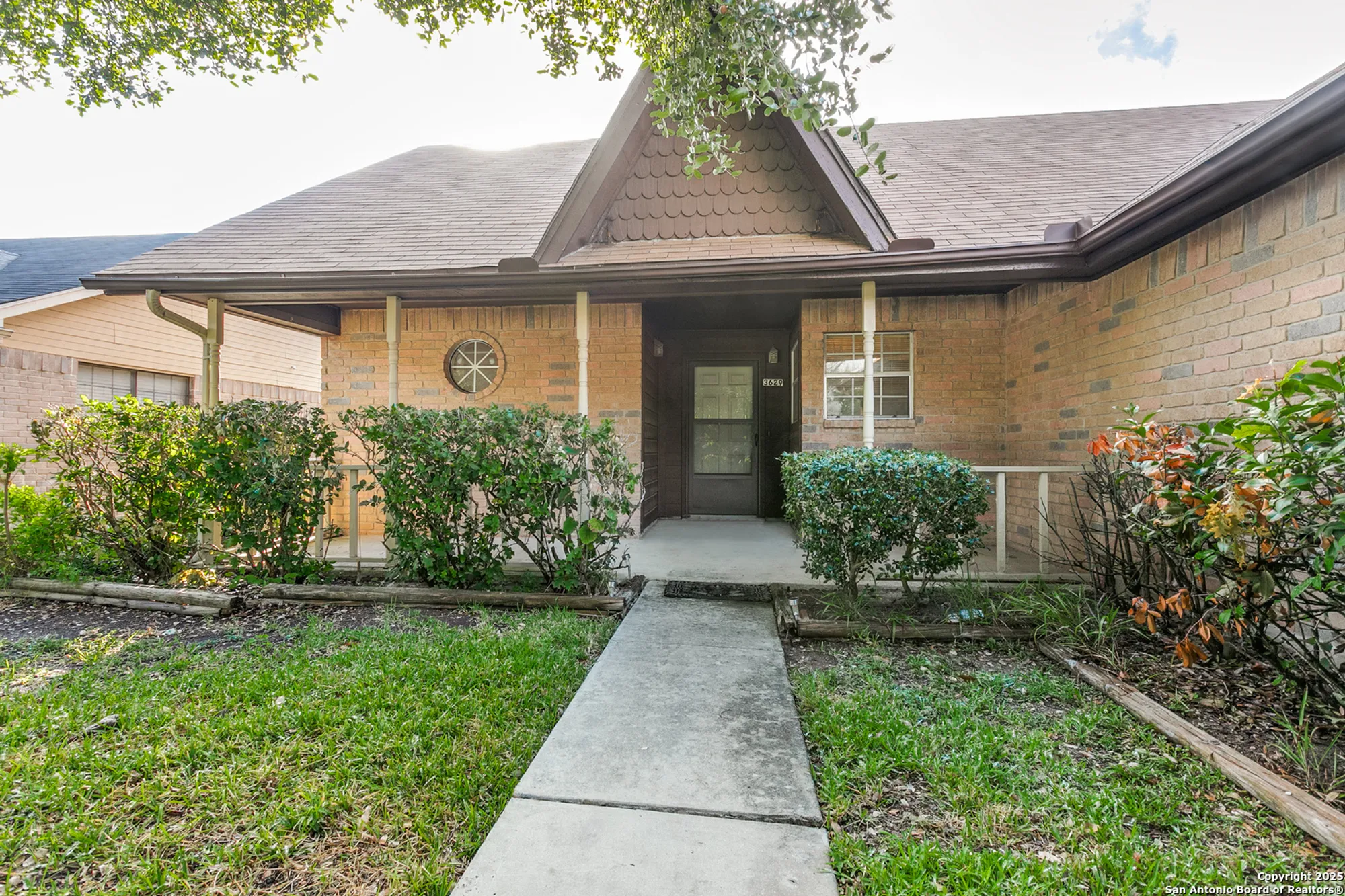 Property Slideshow image 3 of 25 | 3629 fox run, Schertz, TX, 78108