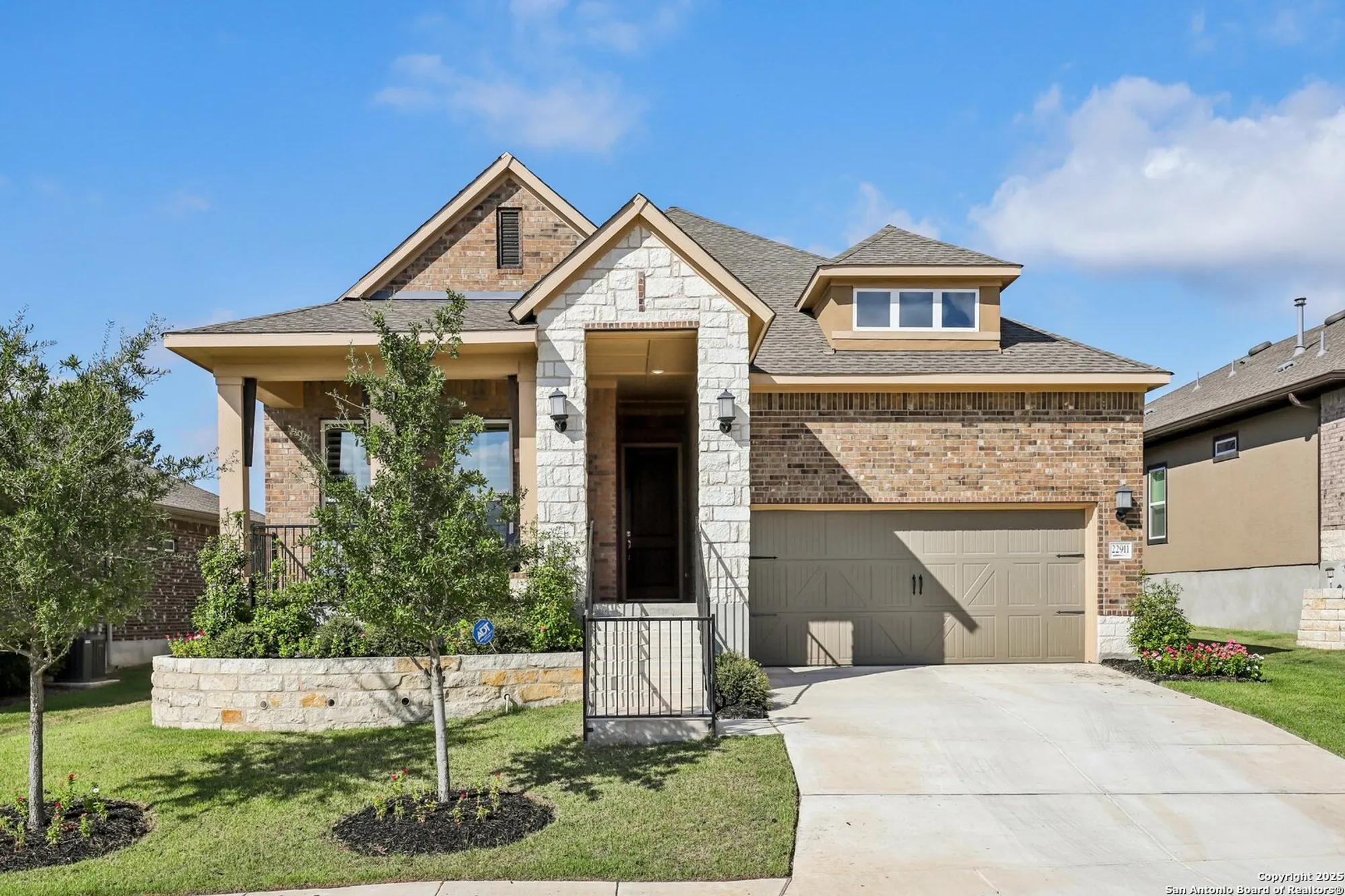 Property Slideshow image 1 of 62 | 22911 grande vis, San Antonio, TX, 78261