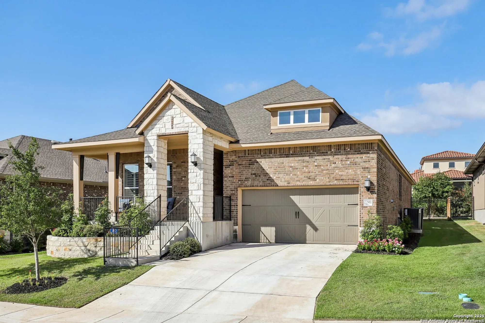 Property Slideshow image 2 of 62 | 22911 grande vis, San Antonio, TX, 78261