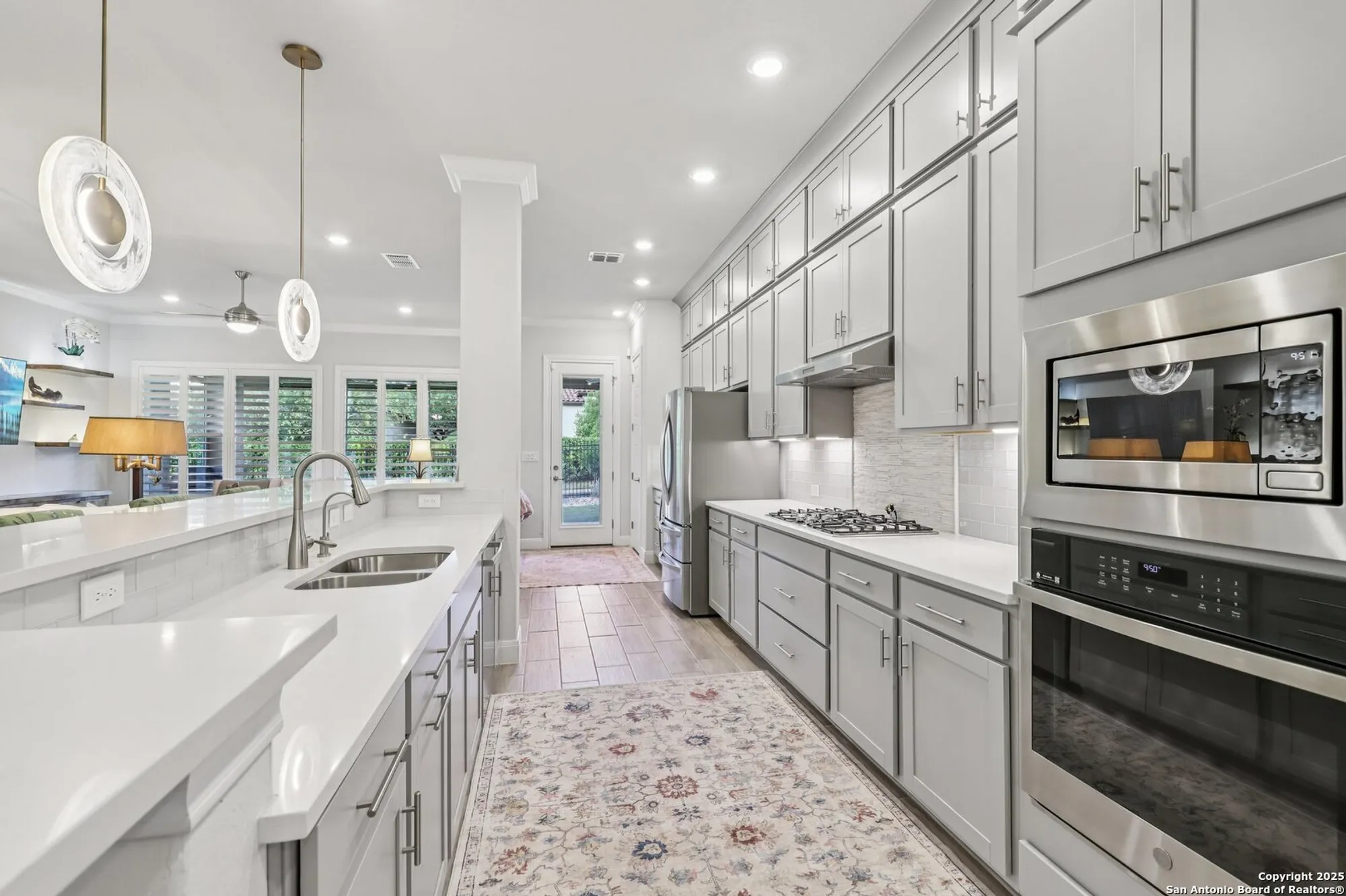 Property Slideshow image 21 of 62 | 22911 grande vis, San Antonio, TX, 78261