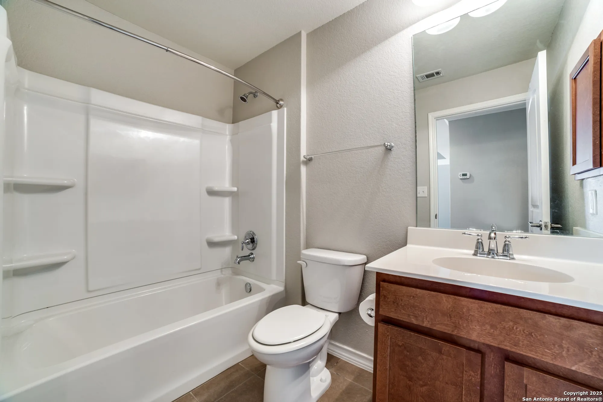 Property Slideshow image 14 of 25 | 13058 salt frk, San Antonio, TX, 78253