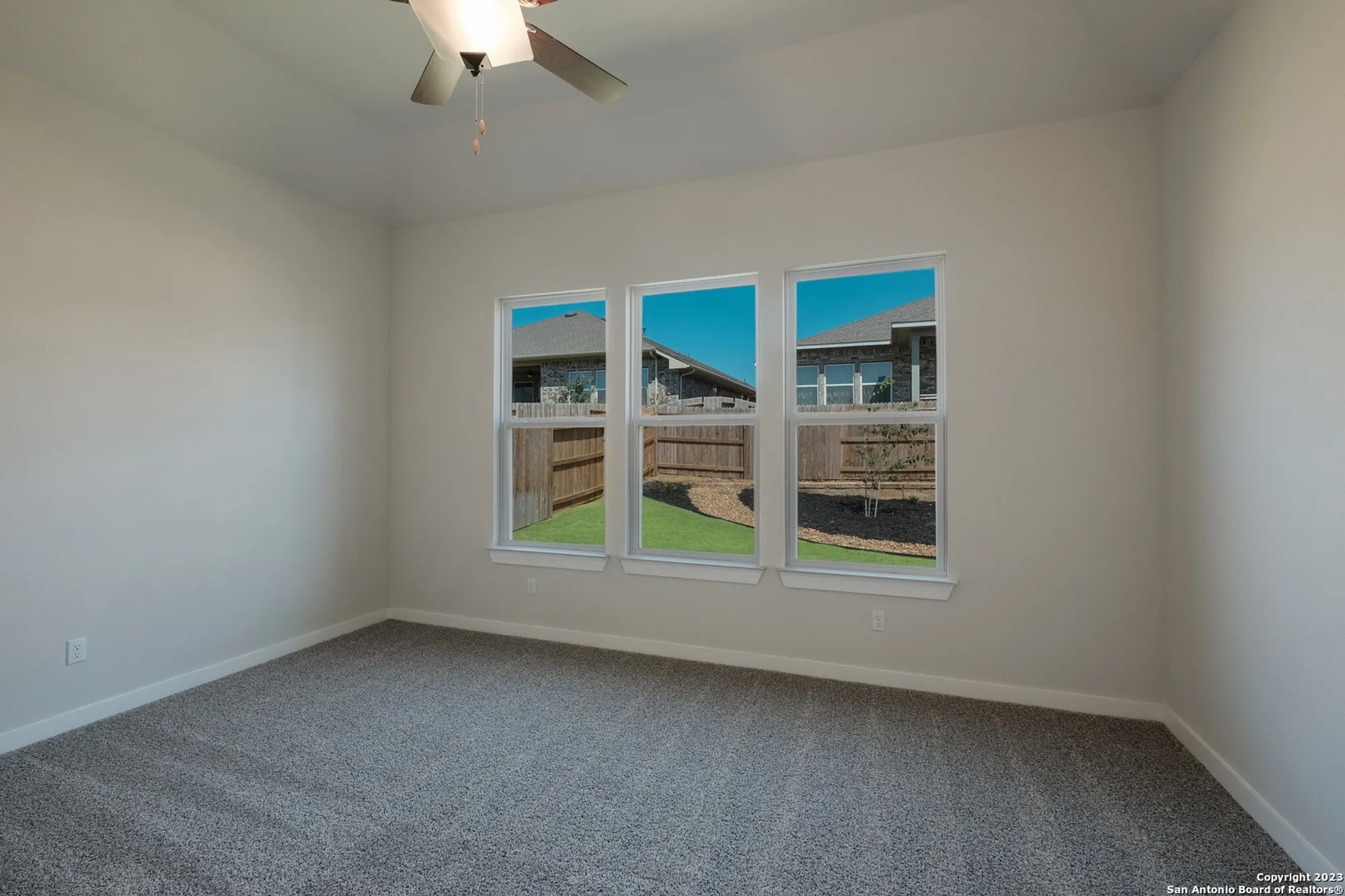 Property Slideshow image 14 of 43 | 2240 sur ave, New Braunfels, TX, 78132
