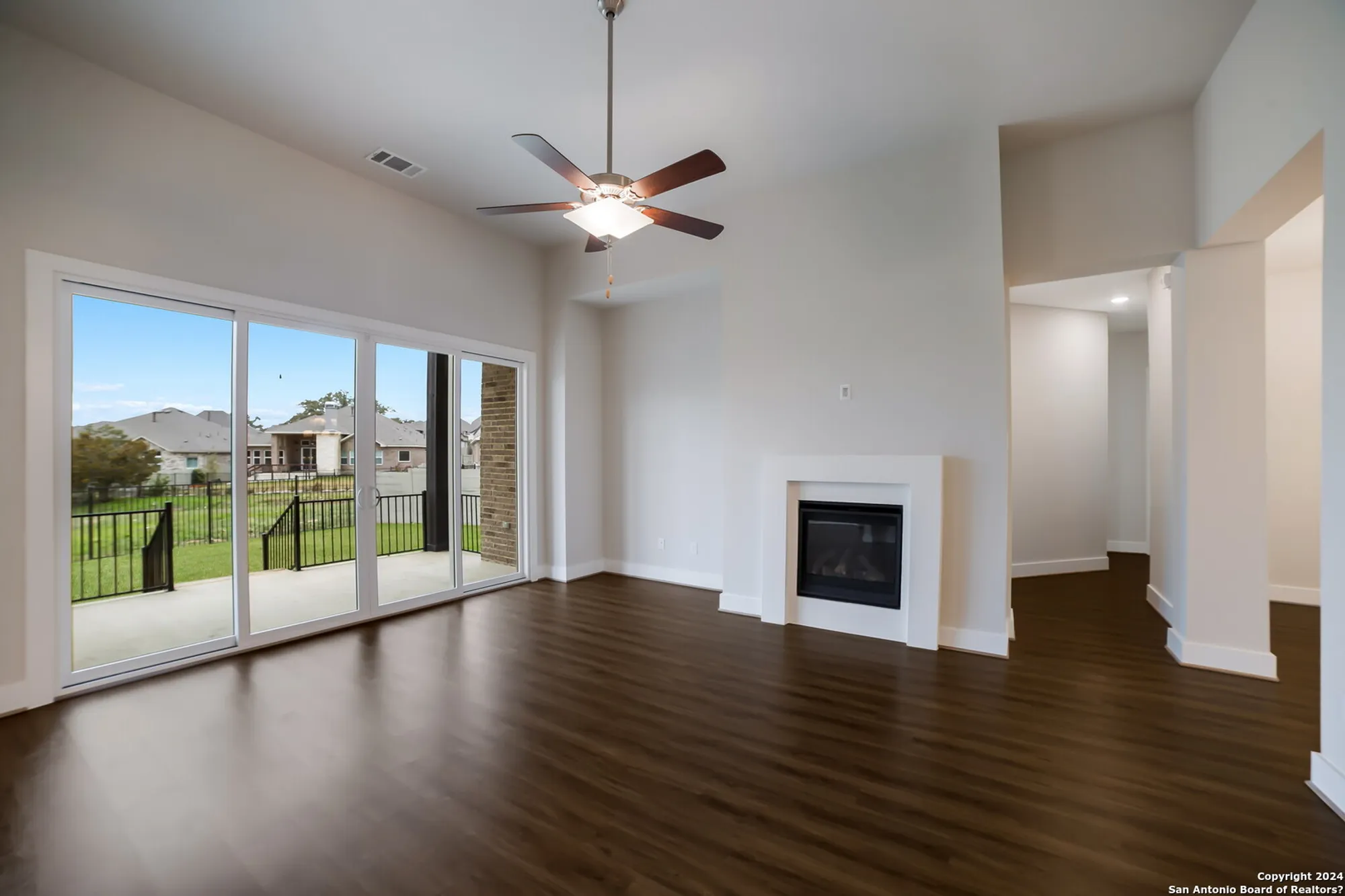Property Slideshow image 6 of 29 | 445 chinkapin trl, New Braunfels, TX, 78132