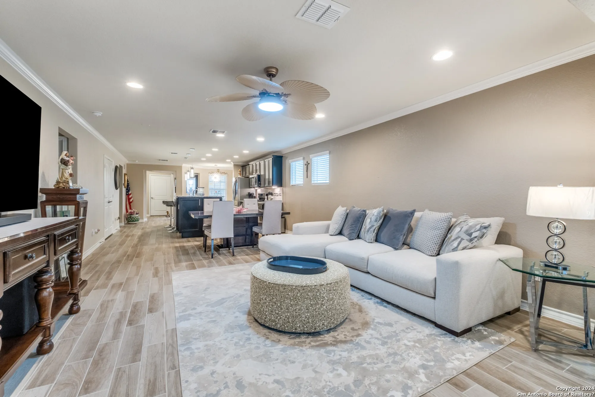 Property Slideshow image 9 of 35 | 12904 great sphinx, San Antonio, TX, 78253