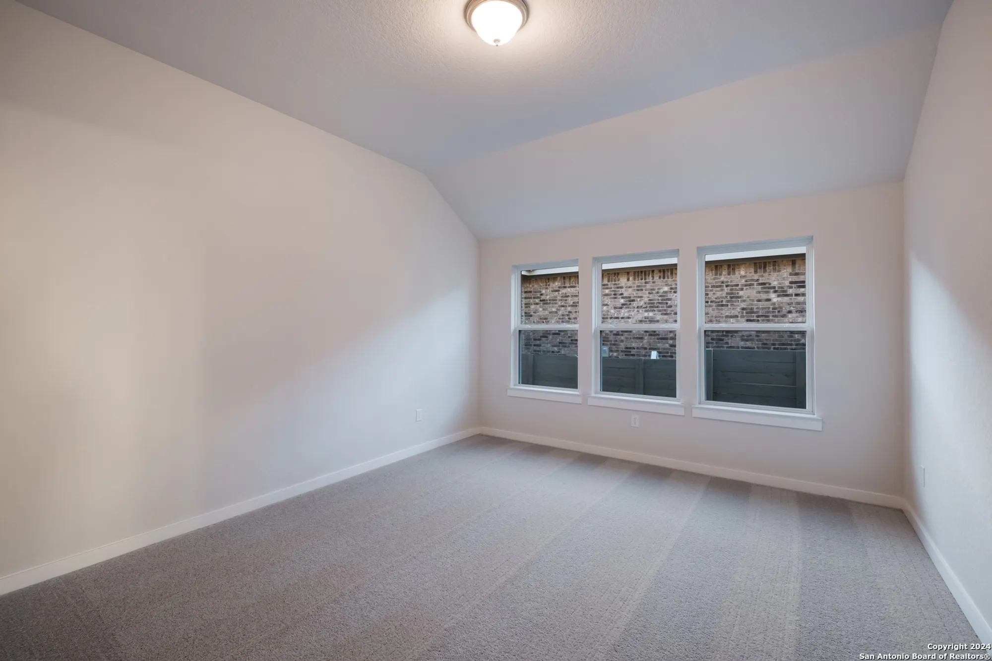 Property Slideshow image 7 of 41 | 584 tobacco pass, New Braunfels, TX, 78132