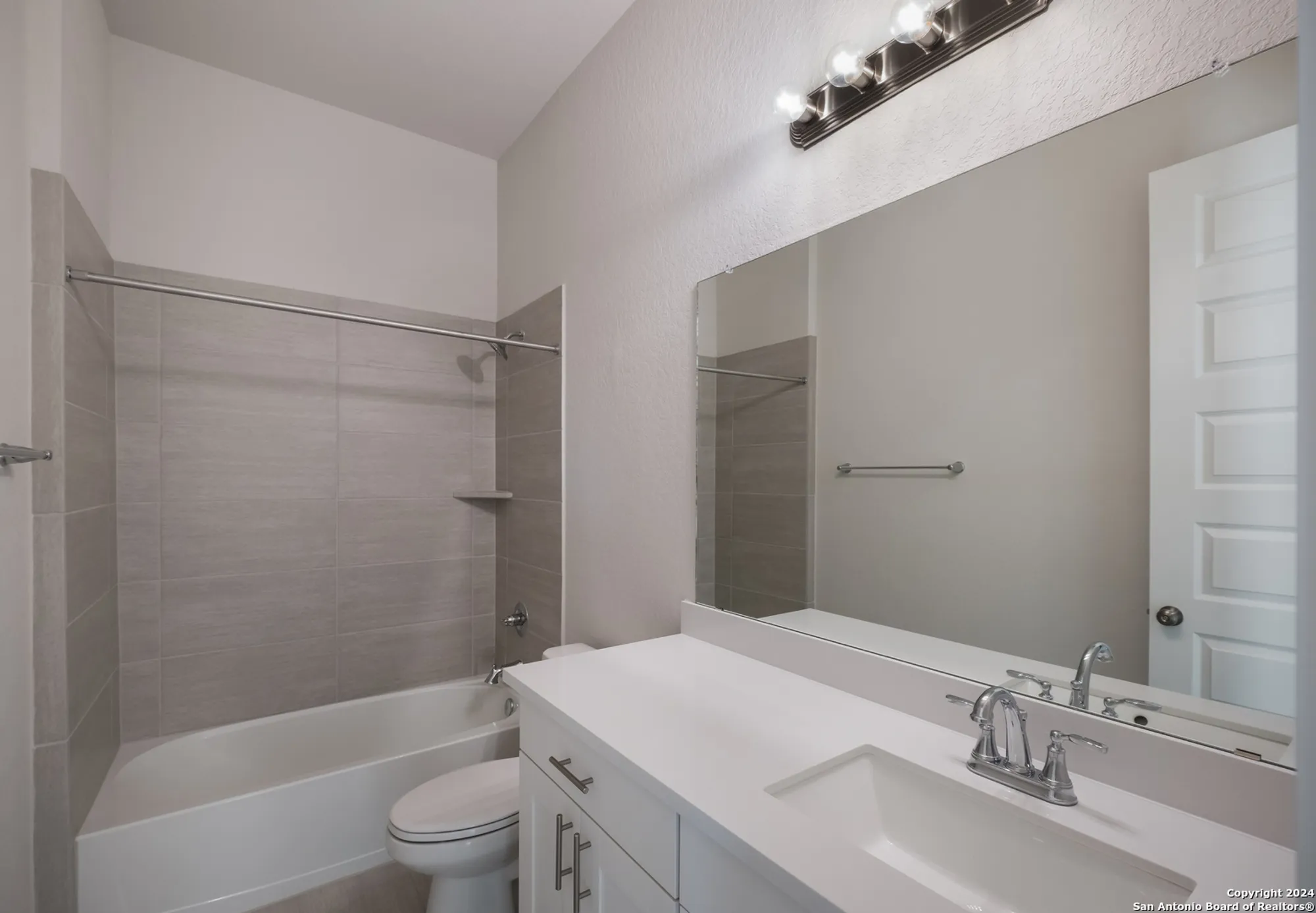 Property Slideshow image 24 of 41 | 584 tobacco pass, New Braunfels, TX, 78132