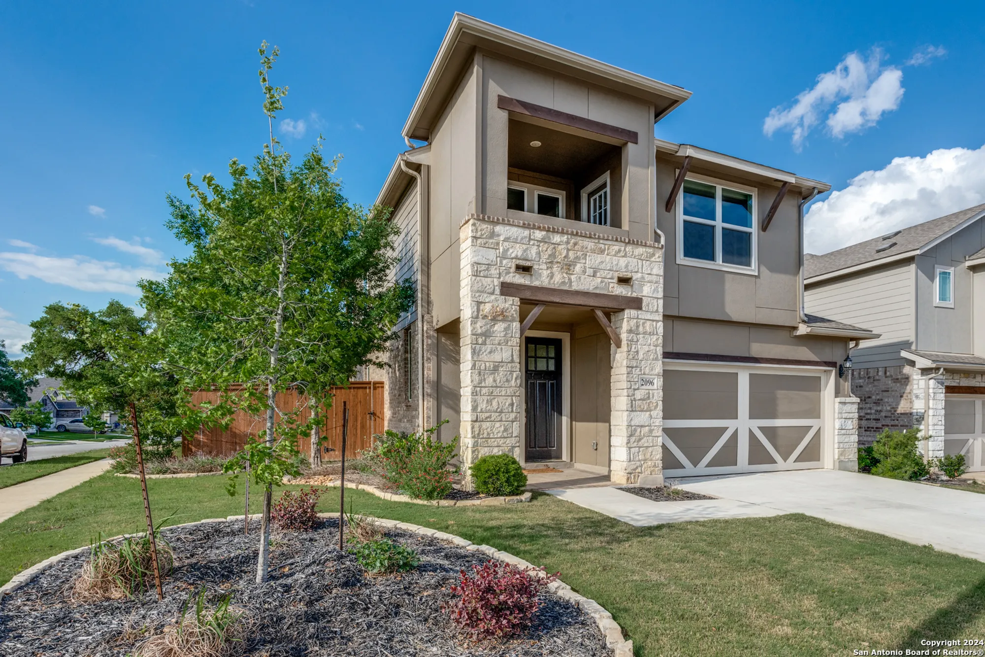 Property Slideshow image 3 of 28 | 2096 cowan dr, New Braunfels, TX, 78132