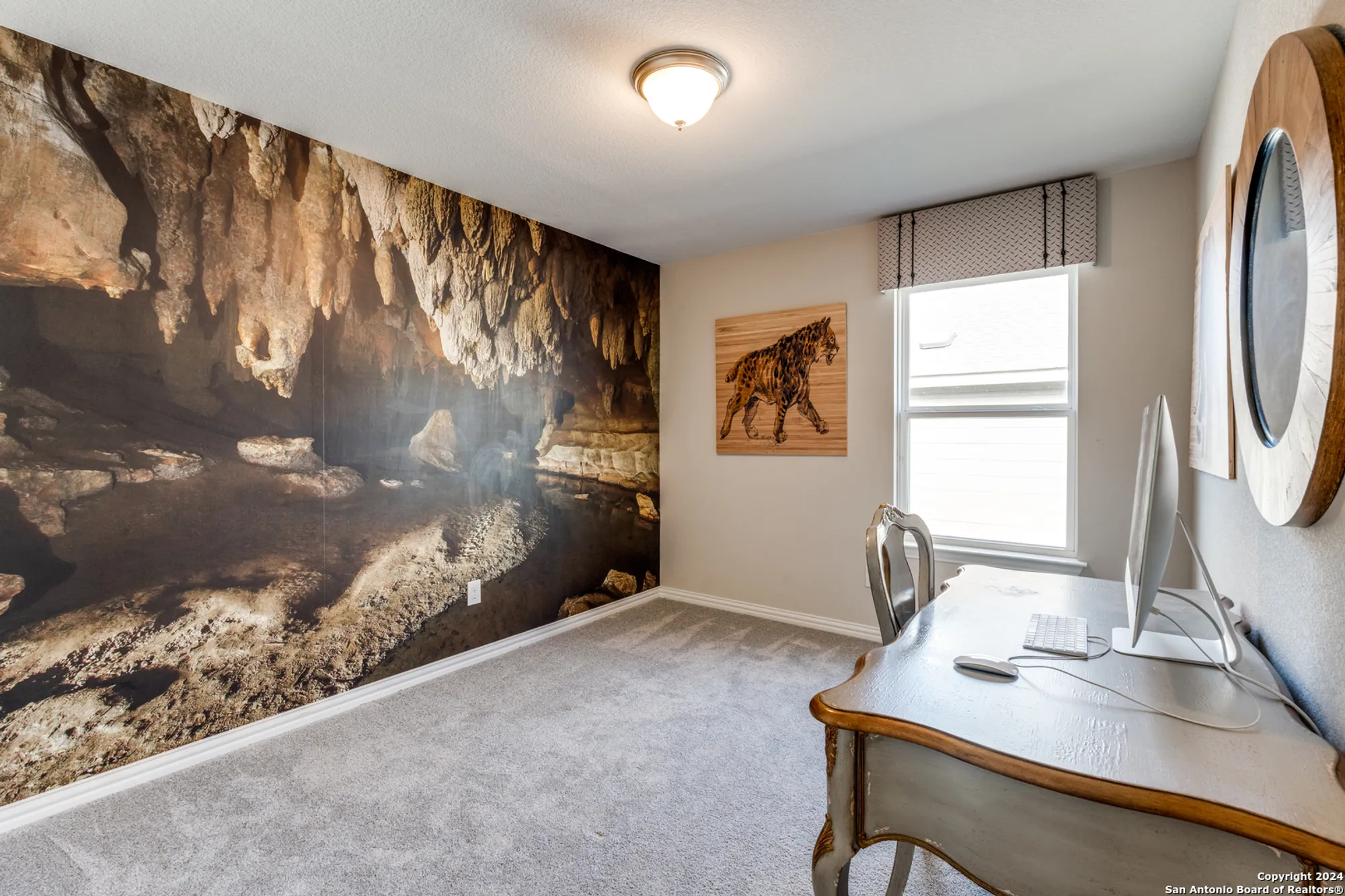 Property Slideshow image 17 of 28 | 2096 cowan dr, New Braunfels, TX, 78132