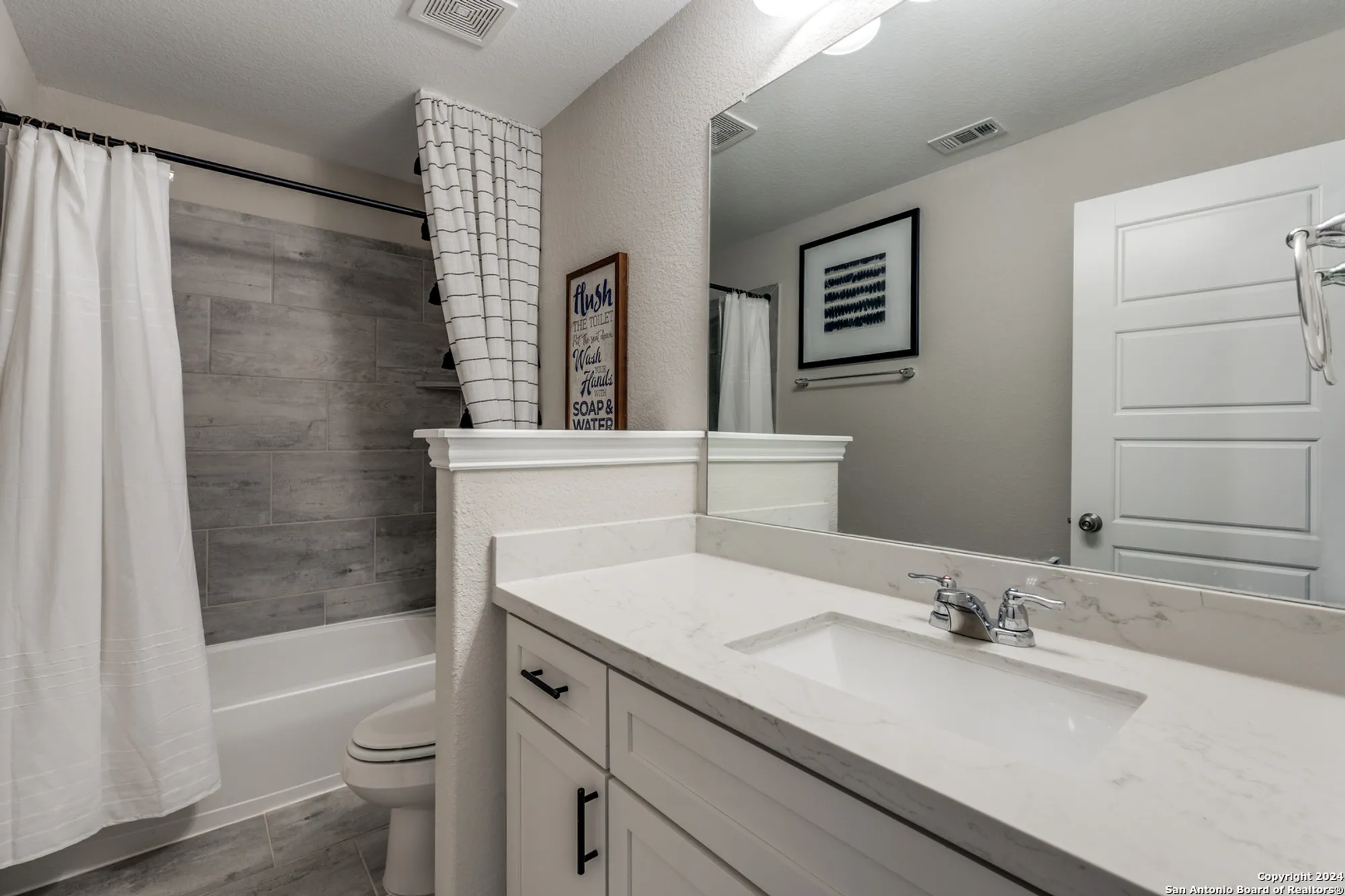 Property Slideshow image 19 of 28 | 2096 cowan dr, New Braunfels, TX, 78132