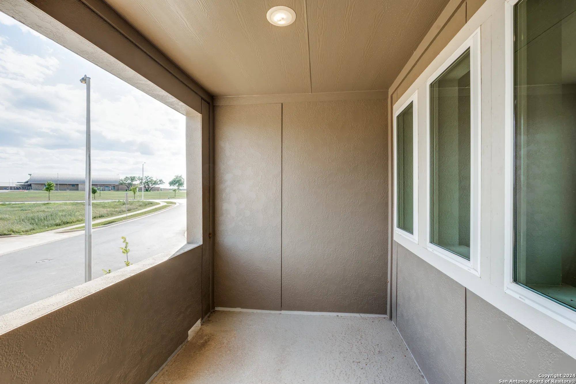 Property Slideshow image 24 of 28 | 2096 cowan dr, New Braunfels, TX, 78132