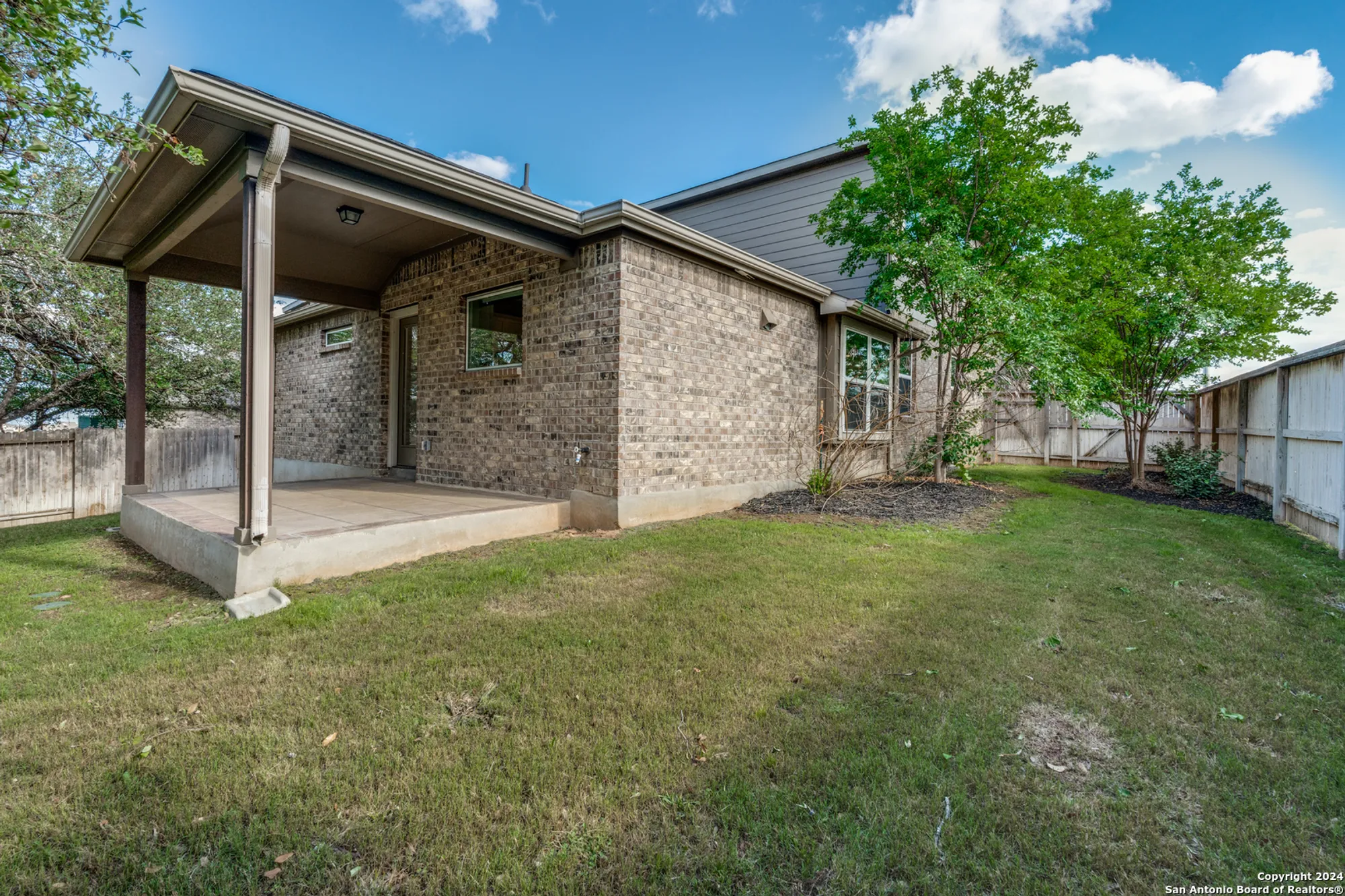 Property Slideshow image 25 of 28 | 2096 cowan dr, New Braunfels, TX, 78132