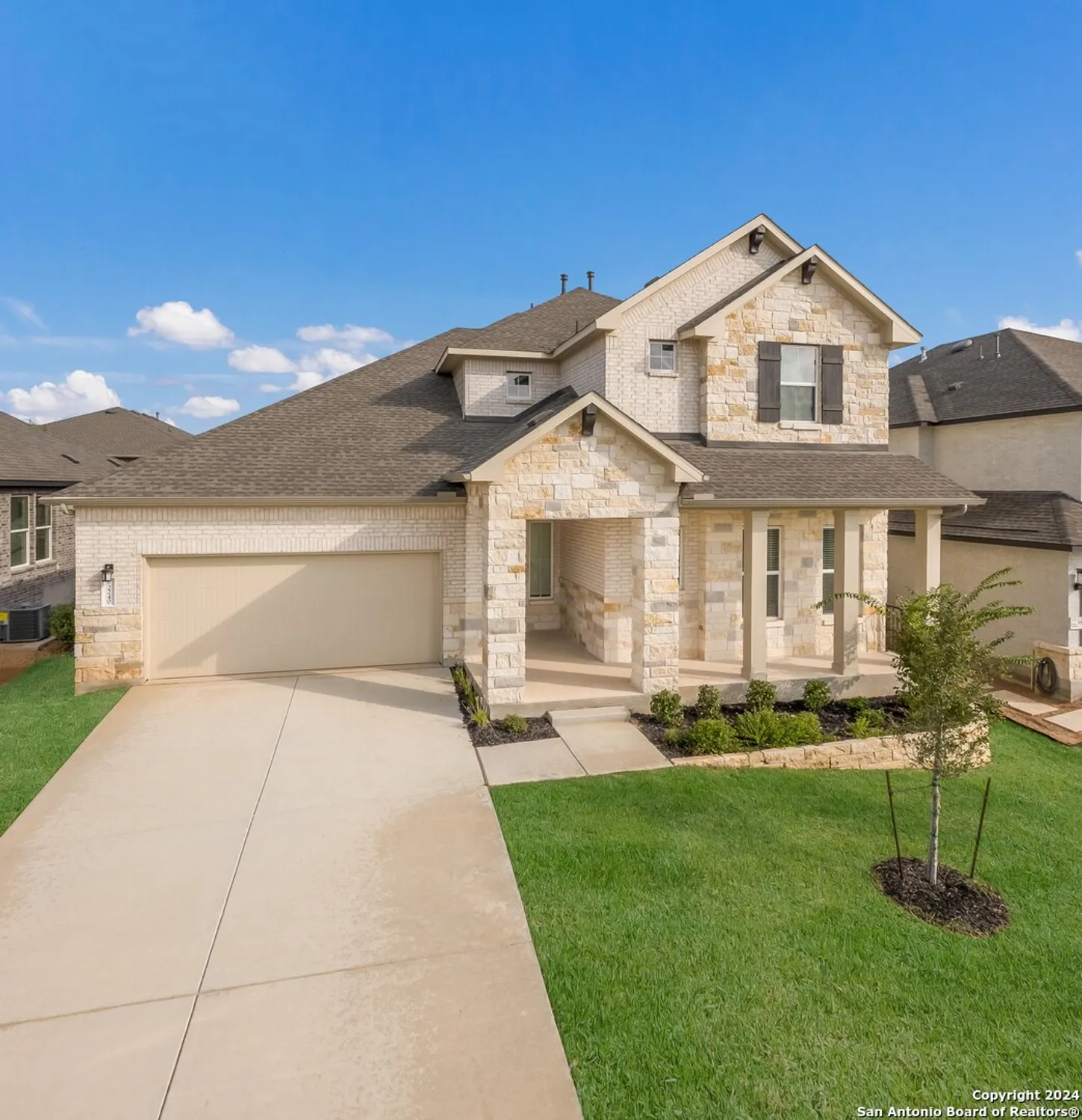 Property Slideshow image 2 of 43 | 2240 sur ave, New Braunfels, TX, 78132