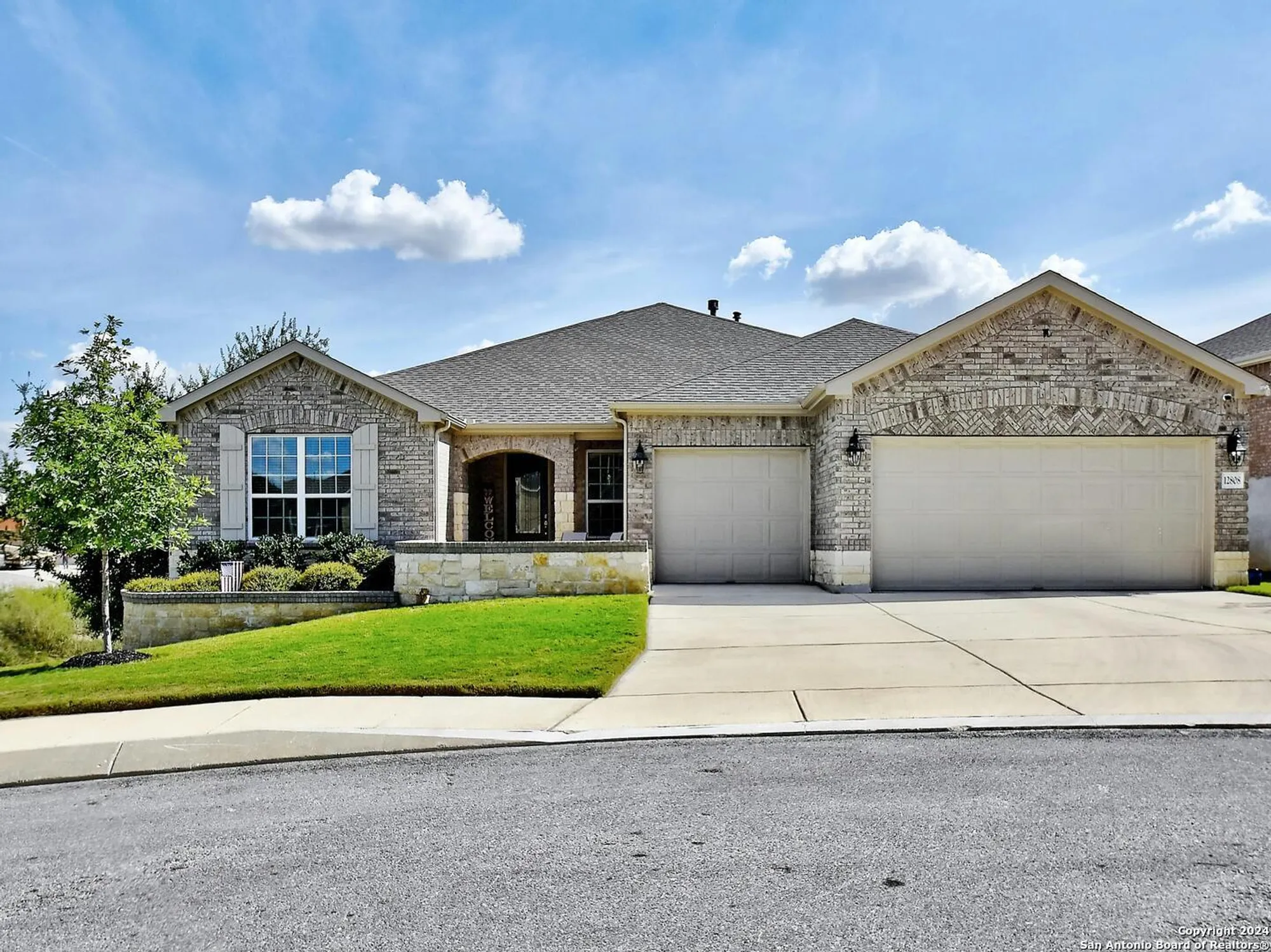 Property Slideshow image 1 of 40 | 12808 tower brg, San Antonio, TX, 78253