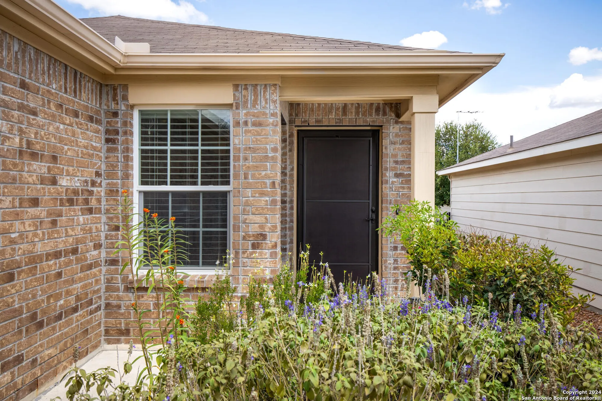Property Slideshow image 4 of 28 | 12907 pronghorn oak, San Antonio, TX, 78253