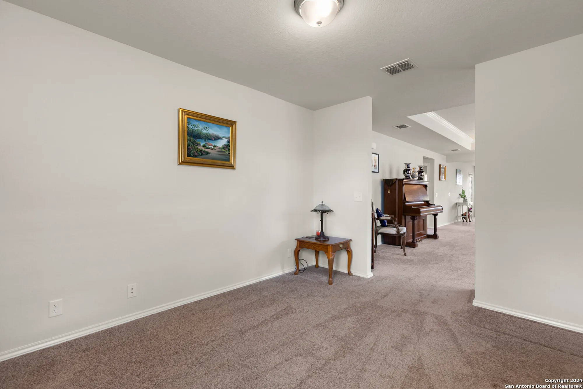 Property Slideshow image 9 of 28 | 12907 pronghorn oak, San Antonio, TX, 78253
