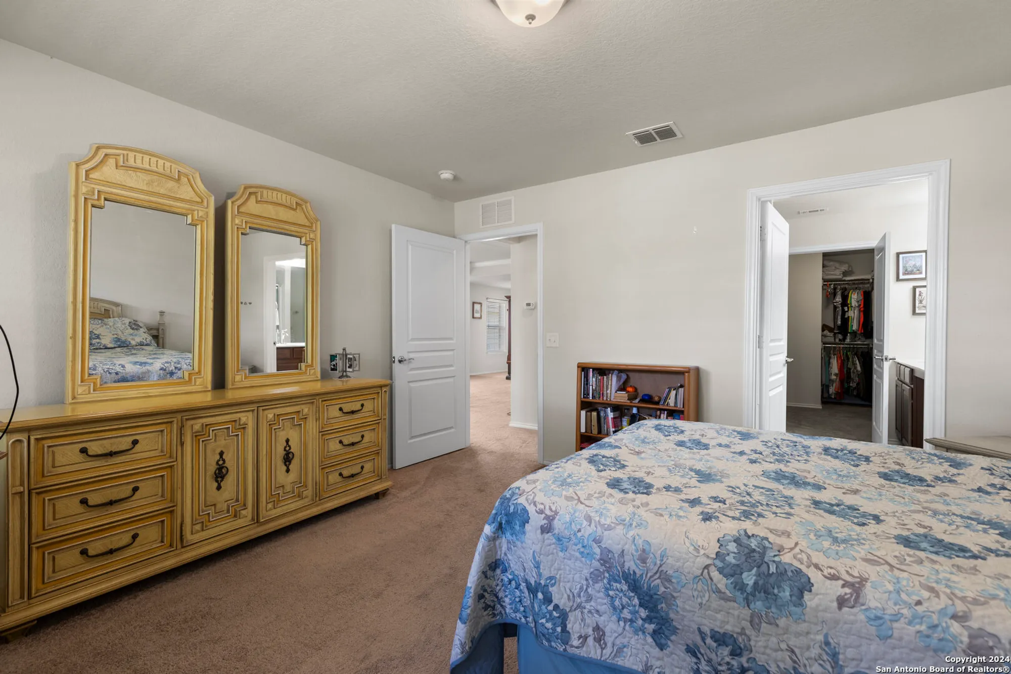 Property Slideshow image 16 of 28 | 12907 pronghorn oak, San Antonio, TX, 78253