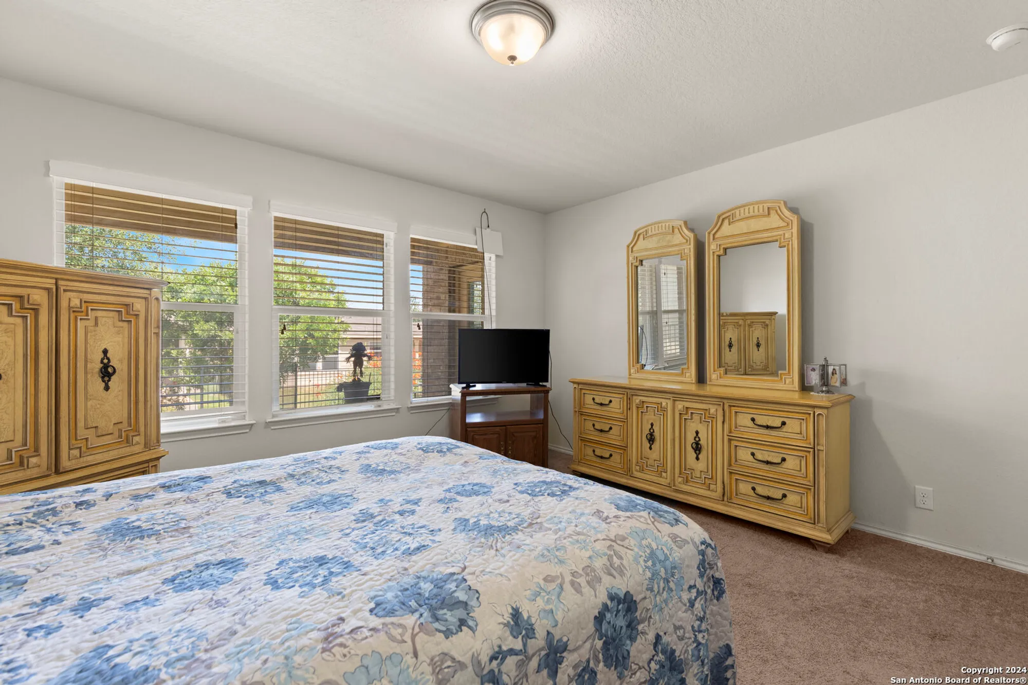 Property Slideshow image 17 of 28 | 12907 pronghorn oak, San Antonio, TX, 78253