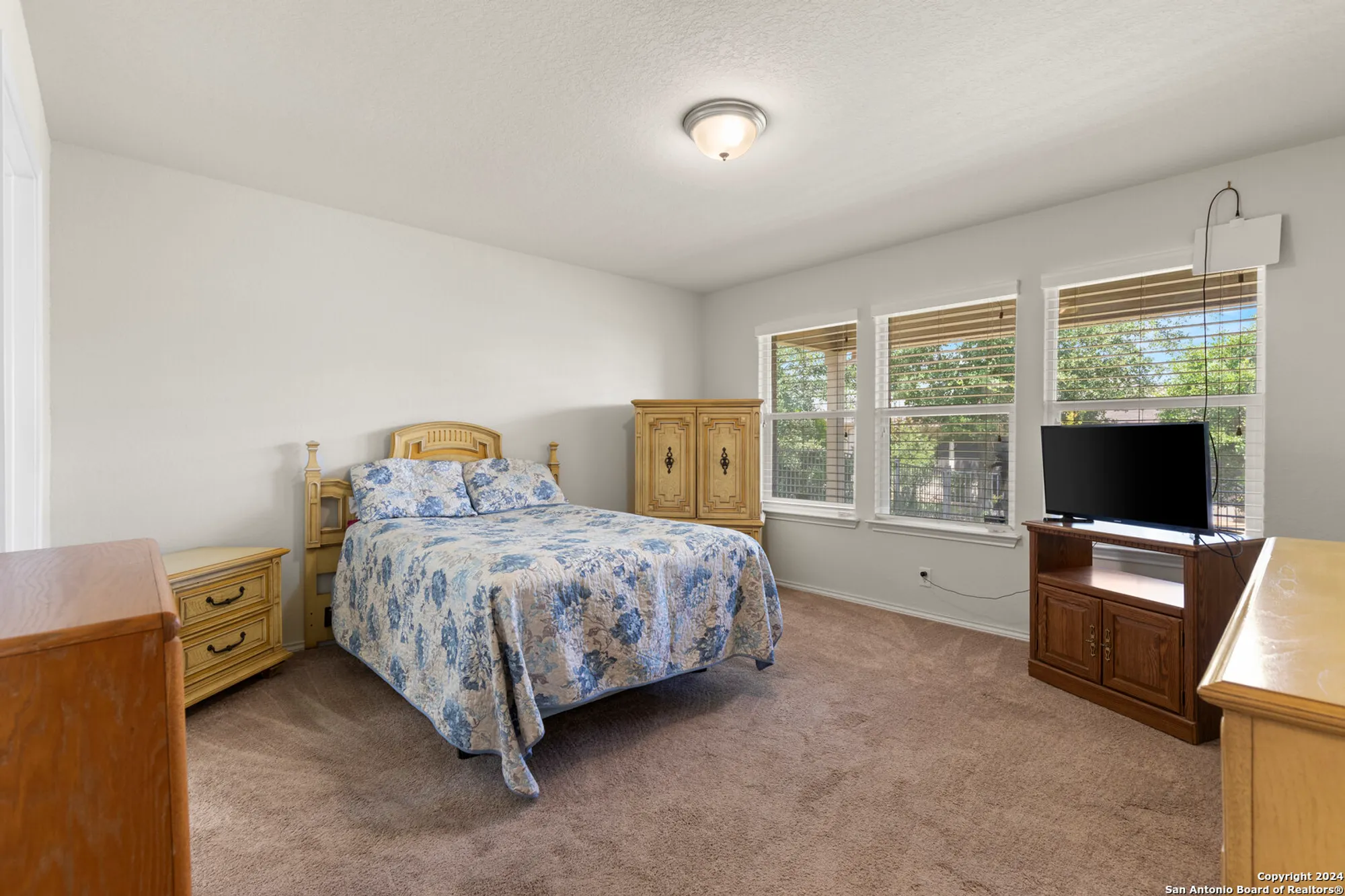 Property Slideshow image 15 of 28 | 12907 pronghorn oak, San Antonio, TX, 78253