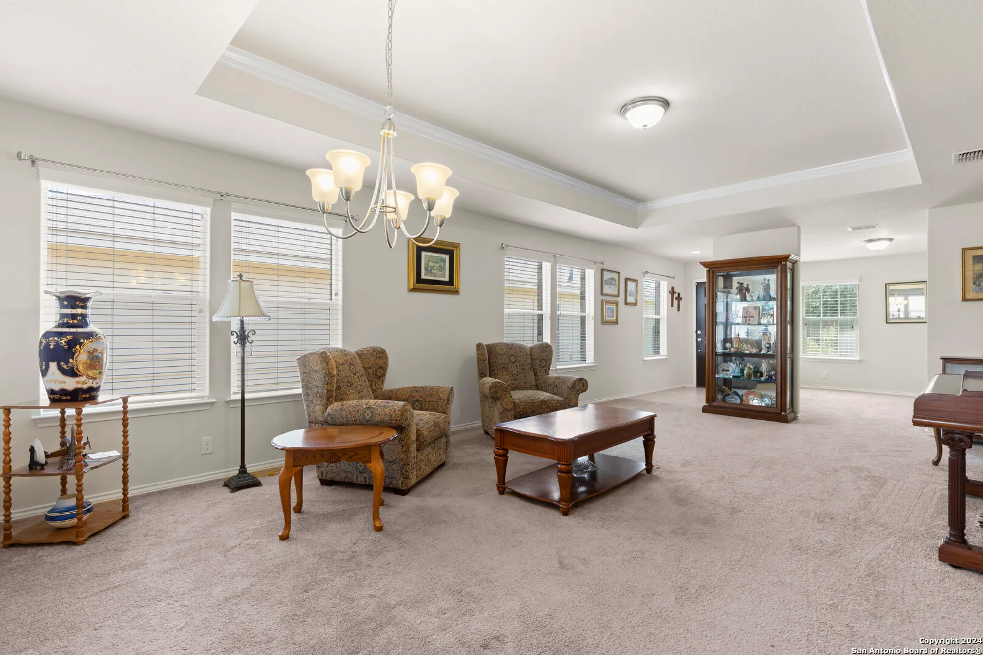 Property Slideshow image 6 of 28 | 12907 pronghorn oak, San Antonio, TX, 78253