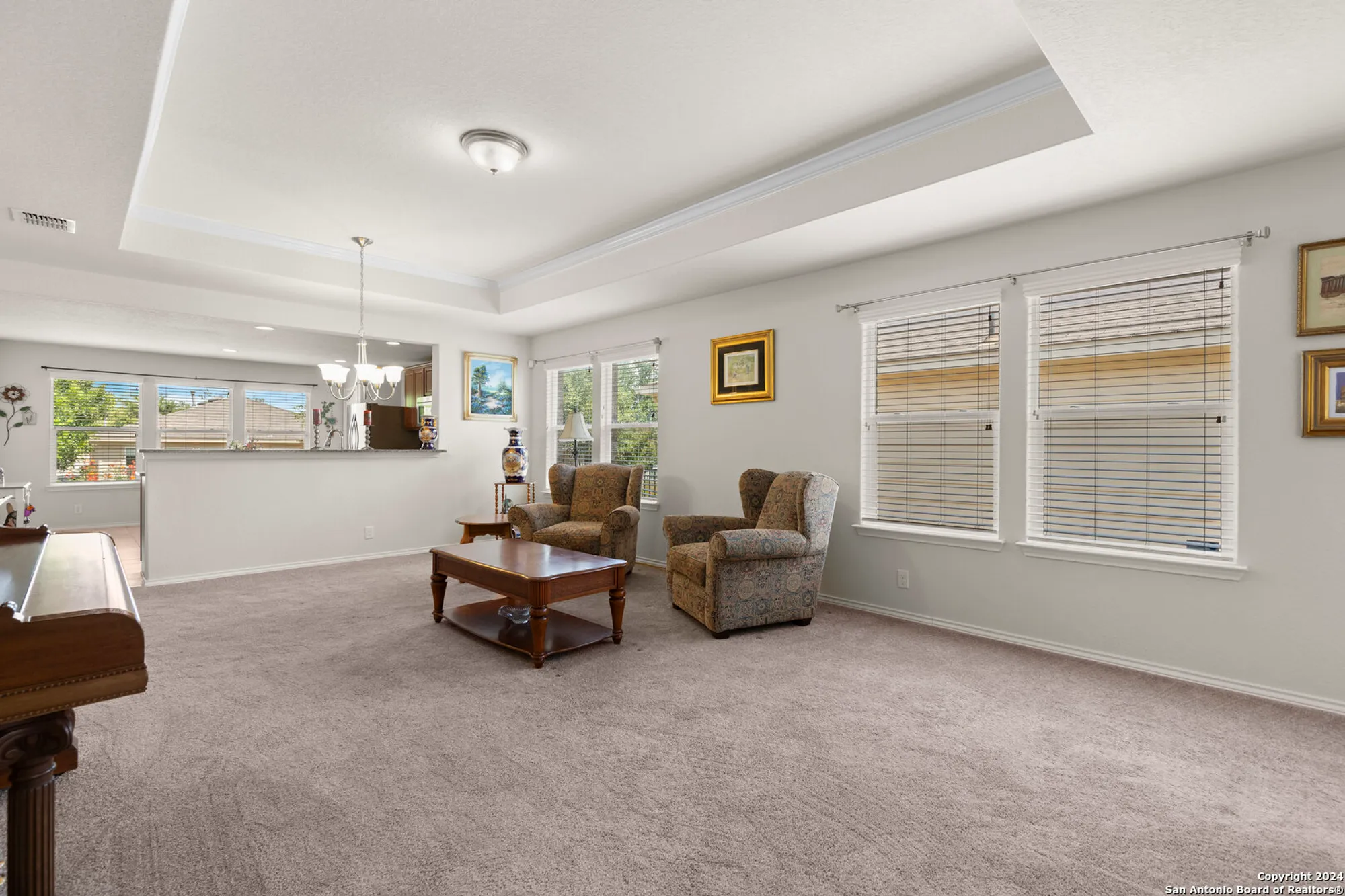 Property Slideshow image 8 of 28 | 12907 pronghorn oak, San Antonio, TX, 78253