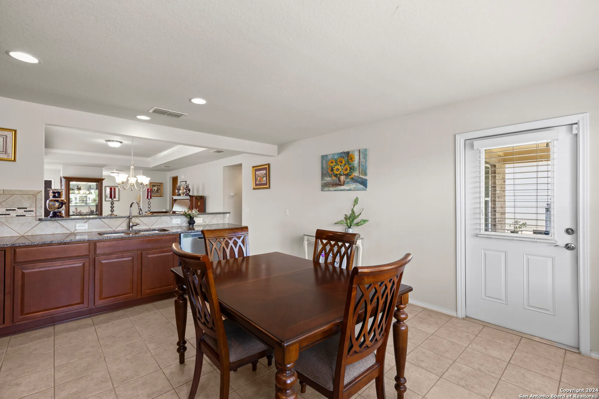 Property Slideshow image 13 of 28 | 12907 pronghorn oak, San Antonio, TX, 78253