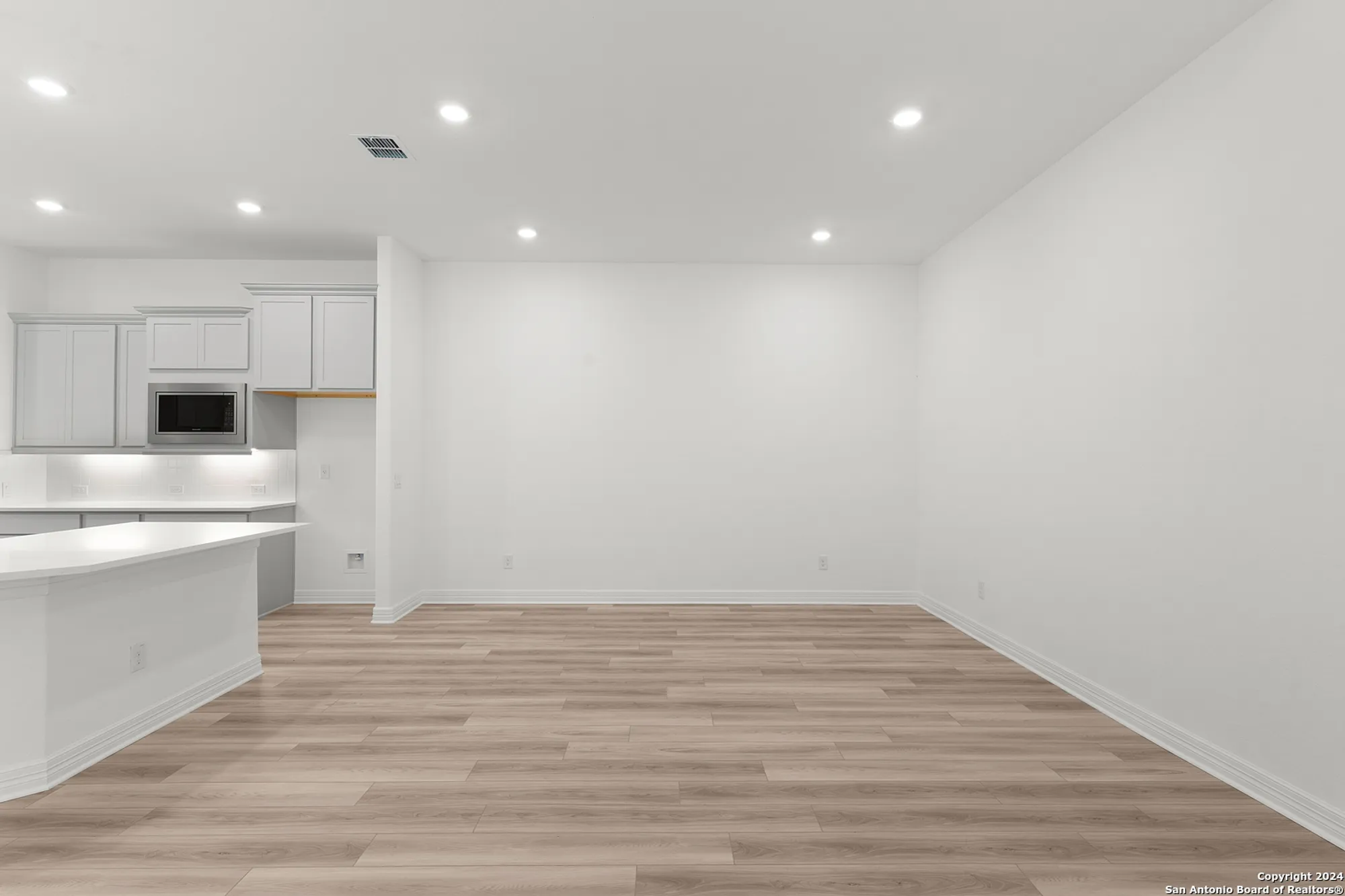 Property Slideshow image 24 of 42 | 28302 frank ter, San Antonio, TX, 78260