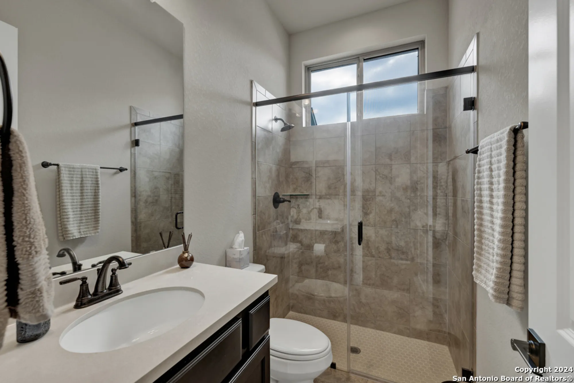 Property Slideshow image 33 of 41 | 588 vale ct, New Braunfels, TX, 78132