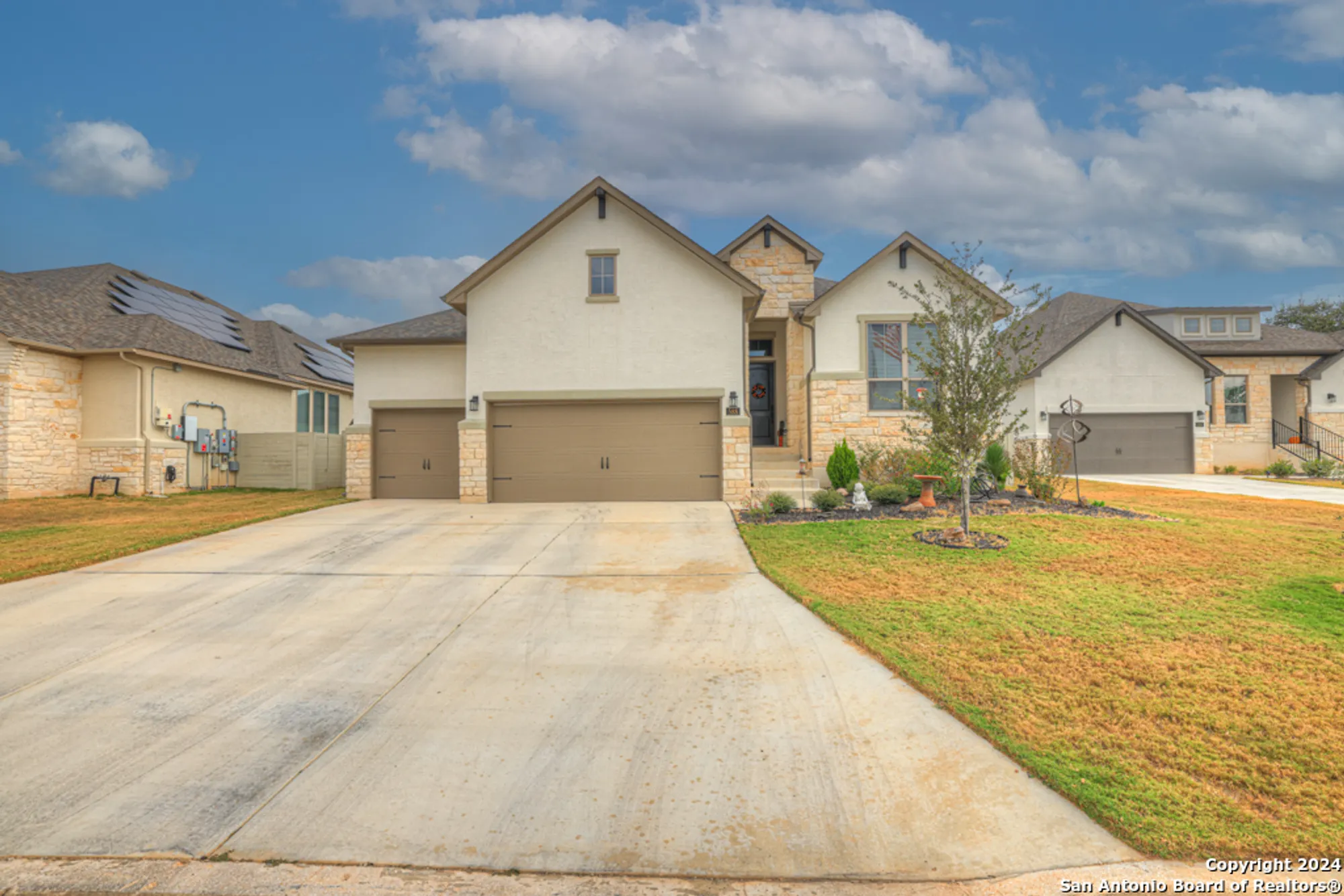 Property Slideshow image 2 of 41 | 588 vale ct, New Braunfels, TX, 78132