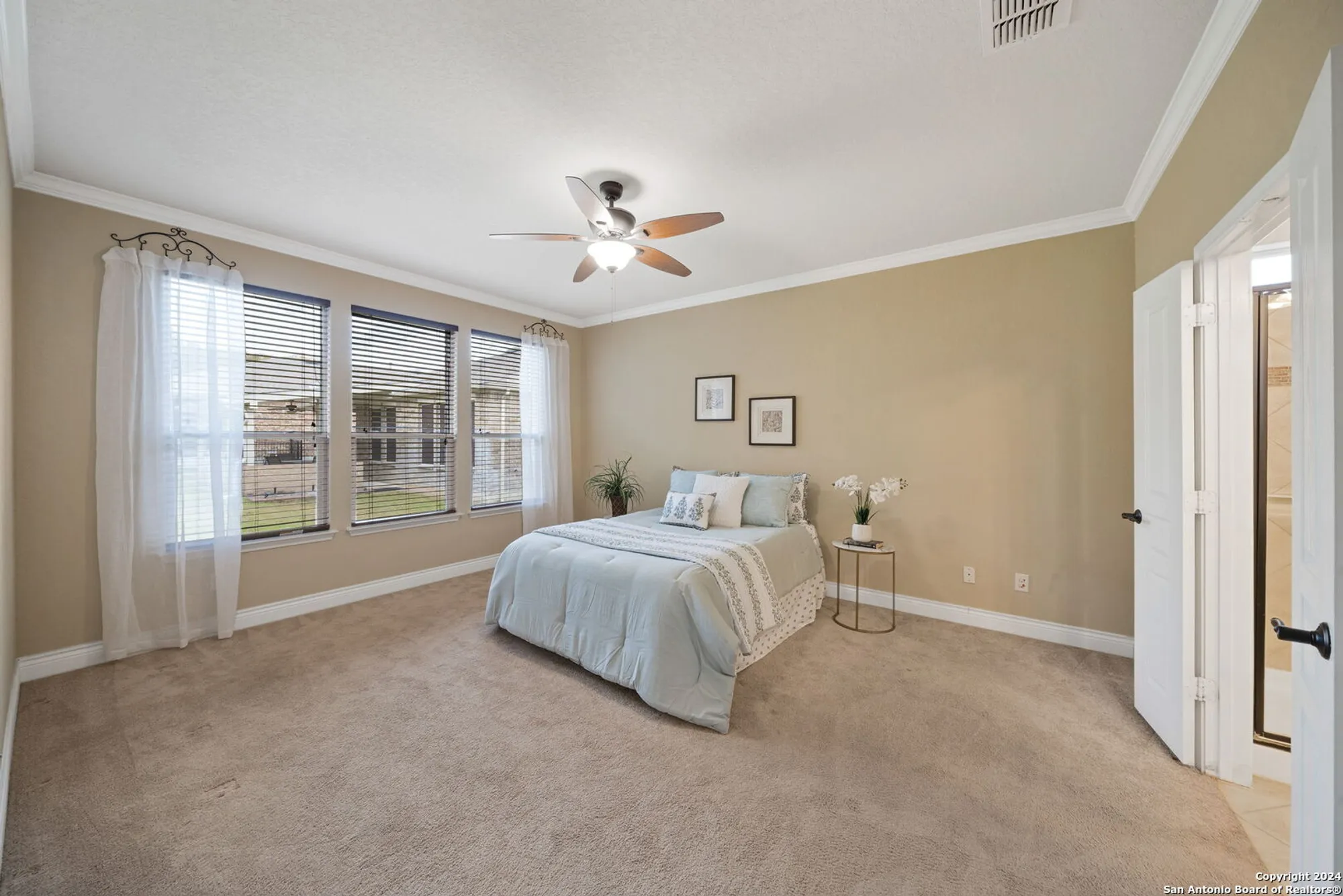 Property Slideshow image 17 of 36 | 3927 deep river, San Antonio, TX, 78253