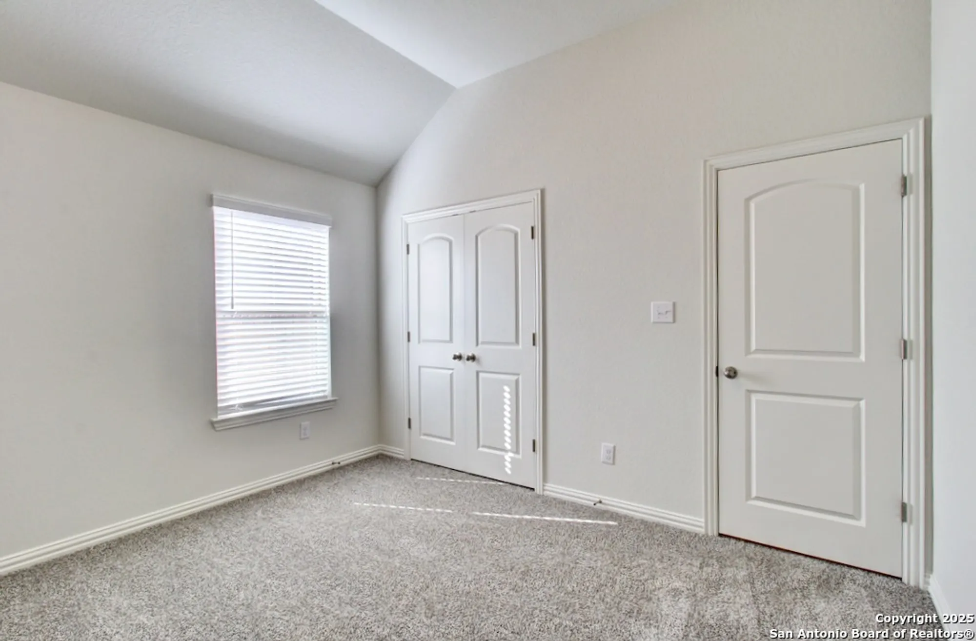 Property Slideshow image 21 of 23 | 2027 stephanie ave, New Braunfels, TX, 78132