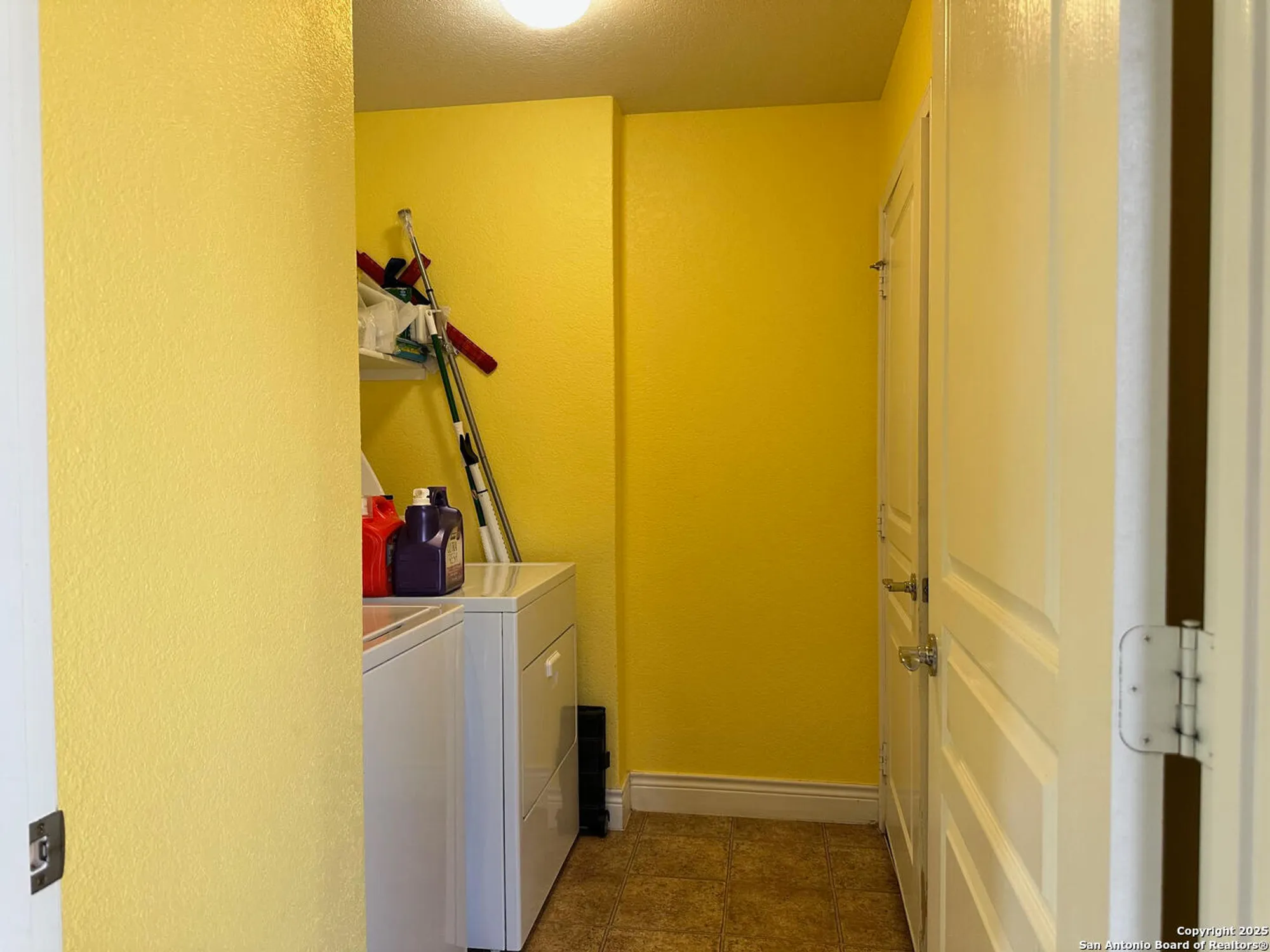 Property Slideshow image 12 of 14 | 12906 cedar fly, San Antonio, TX, 78253