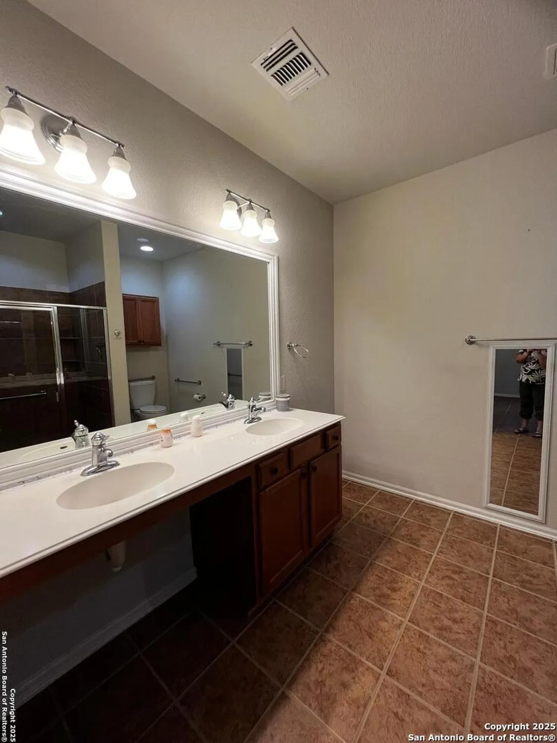 Property Slideshow image 10 of 19 | 5118 cactus thorn, San Antonio, TX, 78253