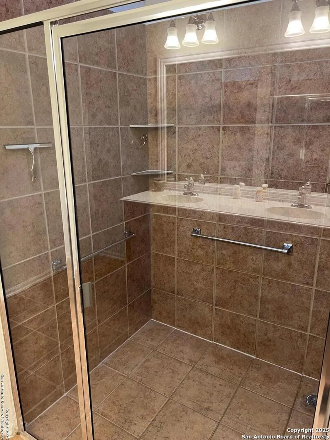 Property Slideshow image 11 of 19 | 5118 cactus thorn, San Antonio, TX, 78253