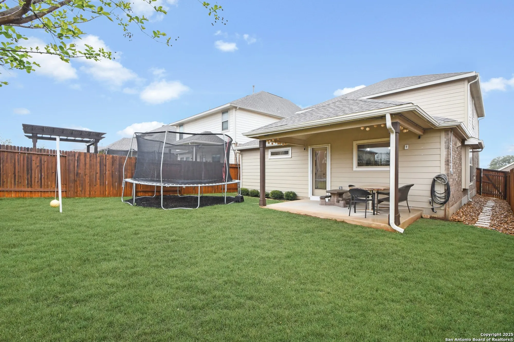 Property Slideshow image 28 of 29 | 2071 cowan dr, New Braunfels, TX, 78132