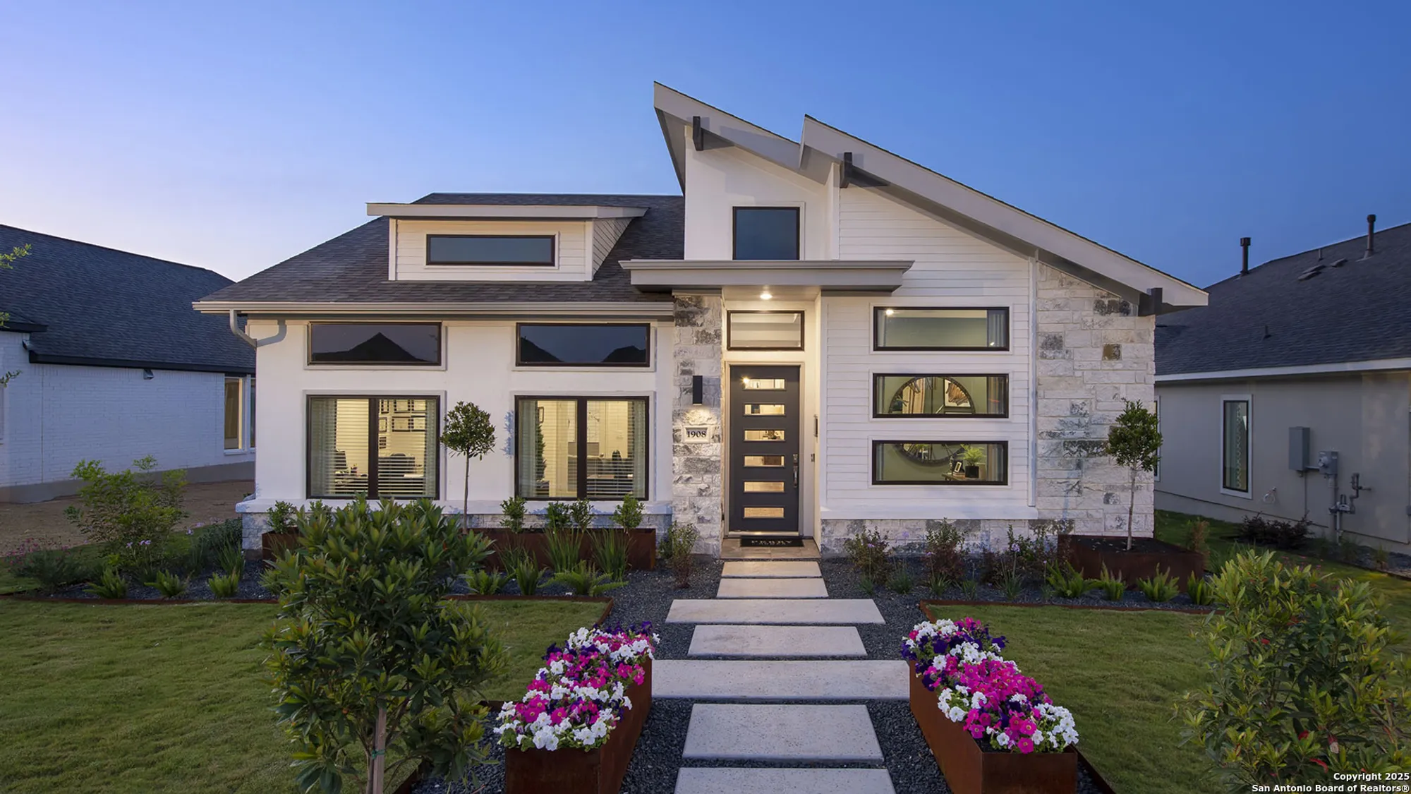 Property Slideshow image 4 of 46 | 1908 bighorn trl, New Braunfels, TX, 78132