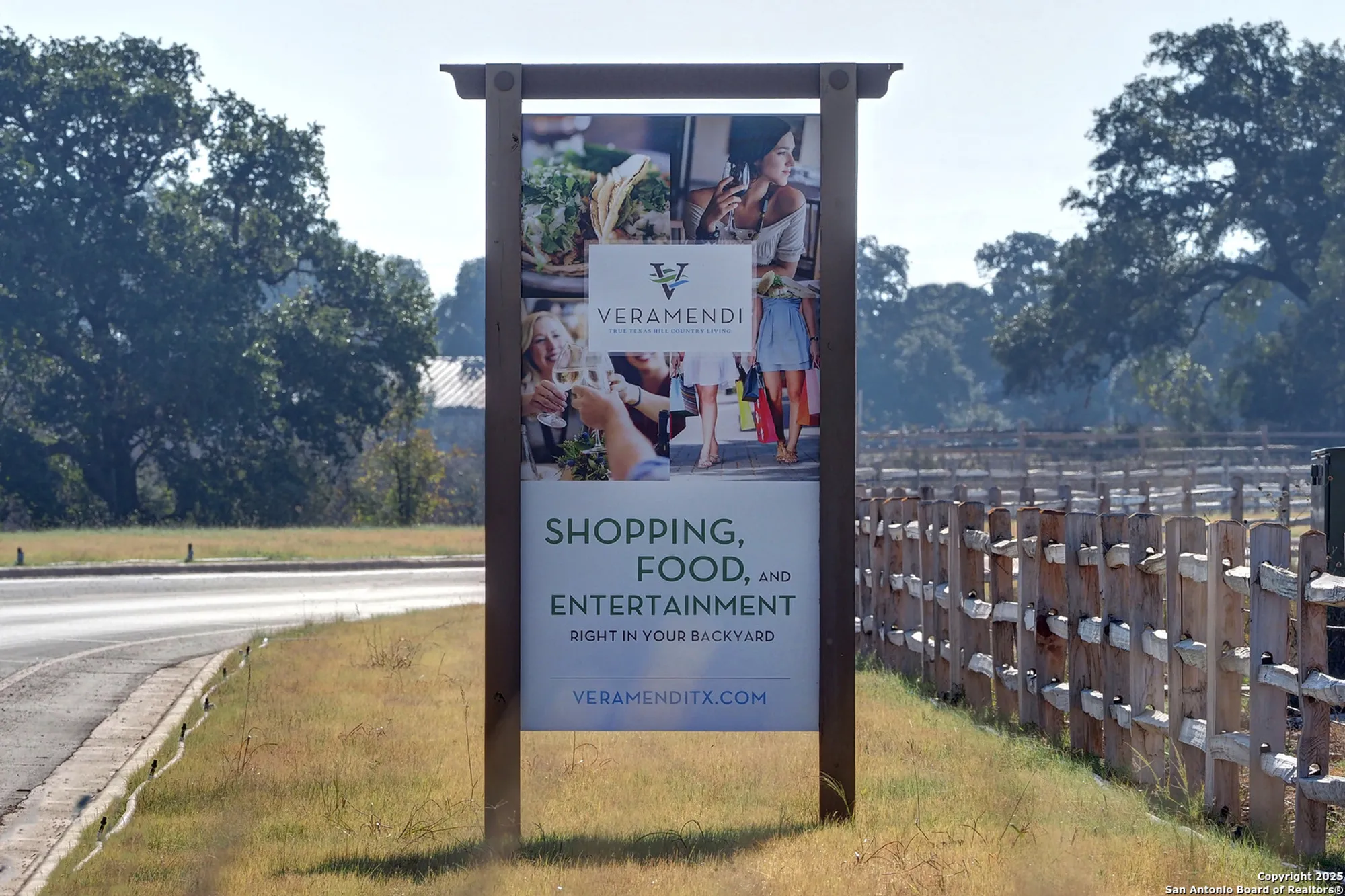 Property Slideshow image 29 of 41 | 1913 luna st, New Braunfels, TX, 78132