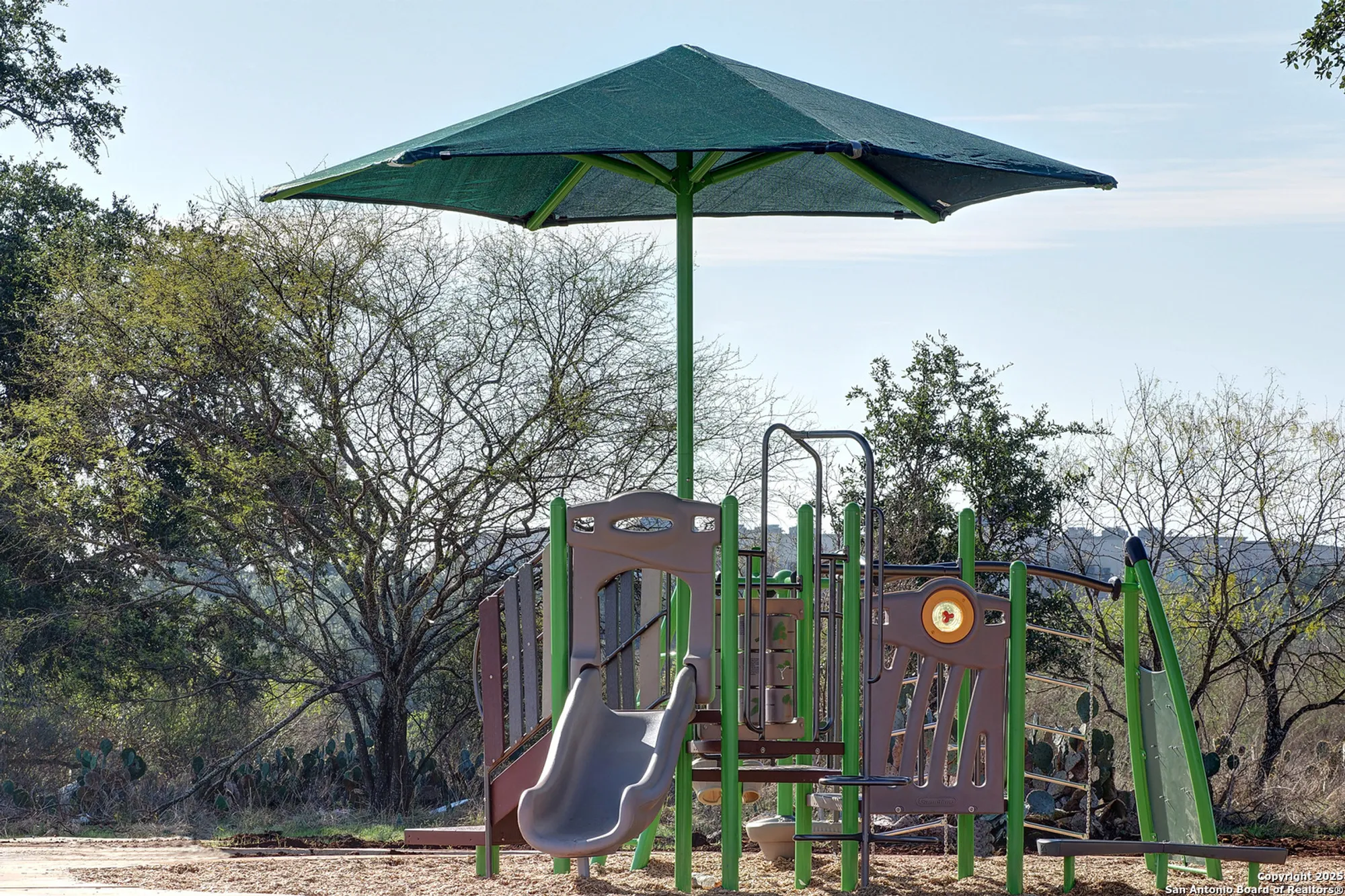 Property Slideshow image 32 of 41 | 1913 luna st, New Braunfels, TX, 78132