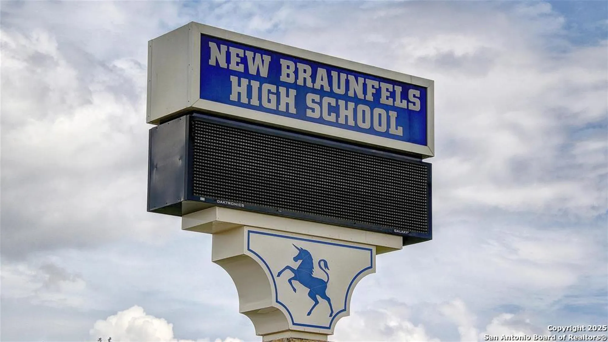 Property Slideshow image 40 of 41 | 1913 luna st, New Braunfels, TX, 78132