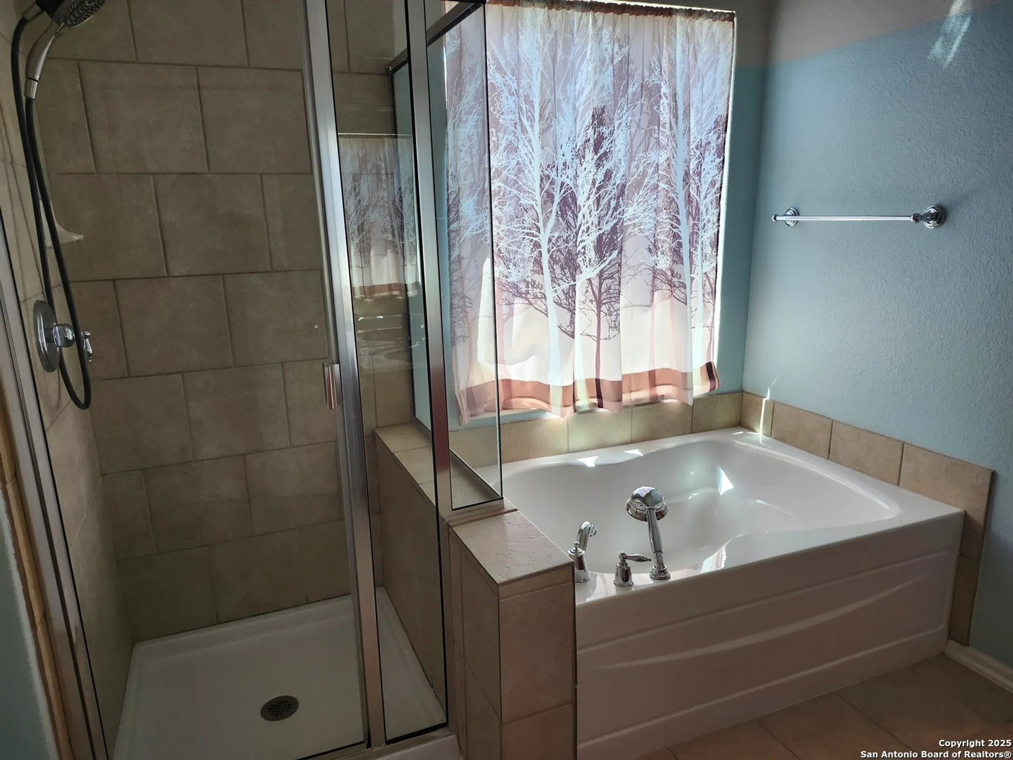 Property Slideshow image 12 of 18 | 4739 becker vine, San Antonio, TX, 78253