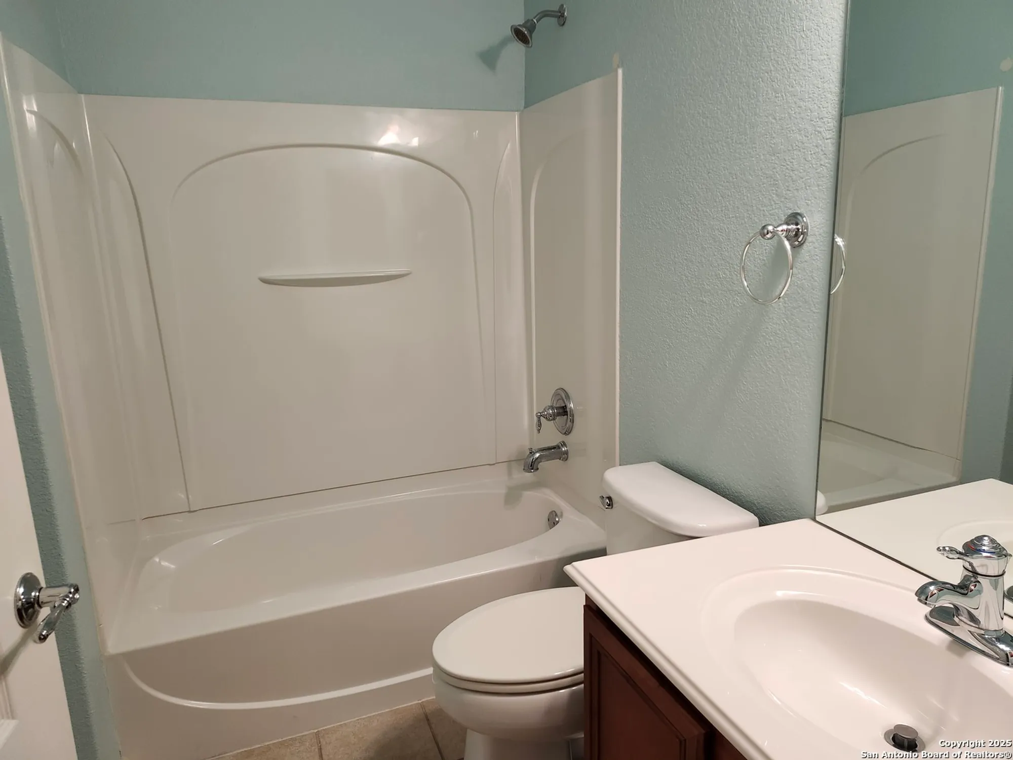 Property Slideshow image 13 of 18 | 4739 becker vine, San Antonio, TX, 78253