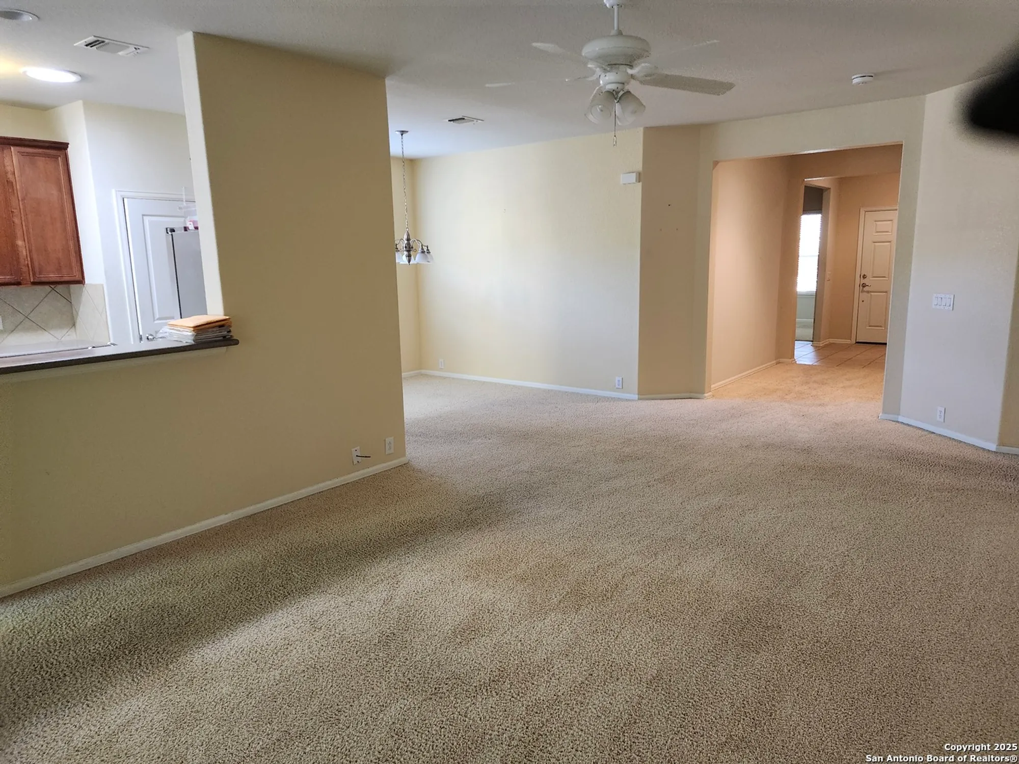 Property Slideshow image 5 of 18 | 4739 becker vine, San Antonio, TX, 78253