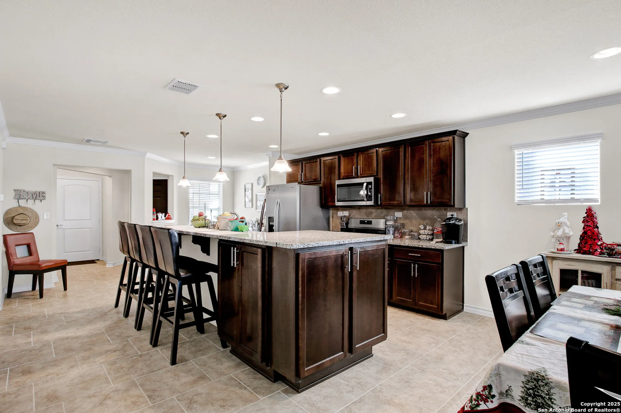 Property Slideshow image 5 of 34 | 13227 cache crk, San Antonio, TX, 78253