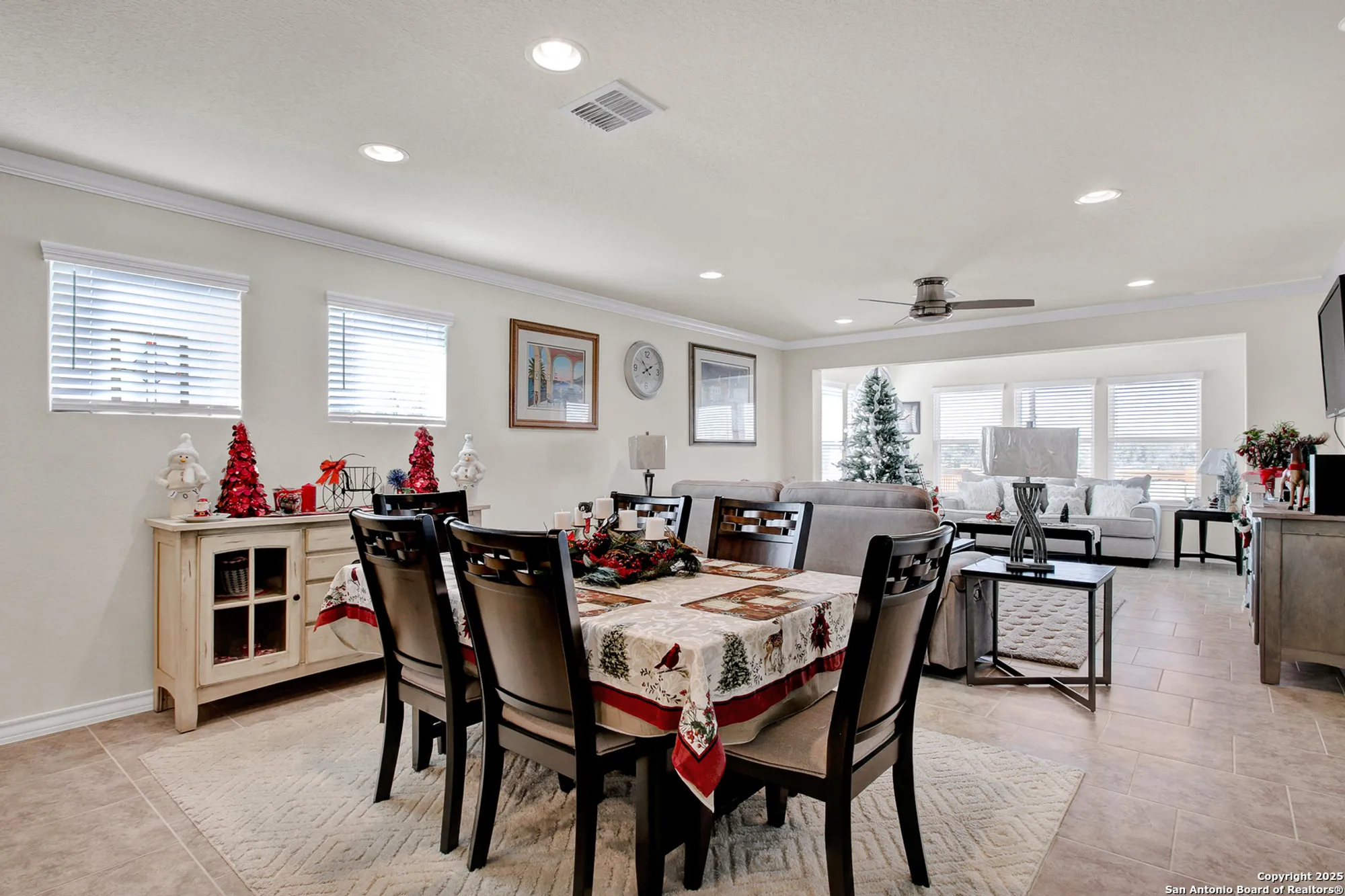 Property Slideshow image 6 of 34 | 13227 cache crk, San Antonio, TX, 78253