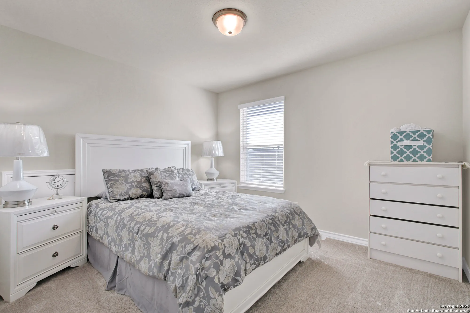 Property Slideshow image 18 of 34 | 13227 cache crk, San Antonio, TX, 78253