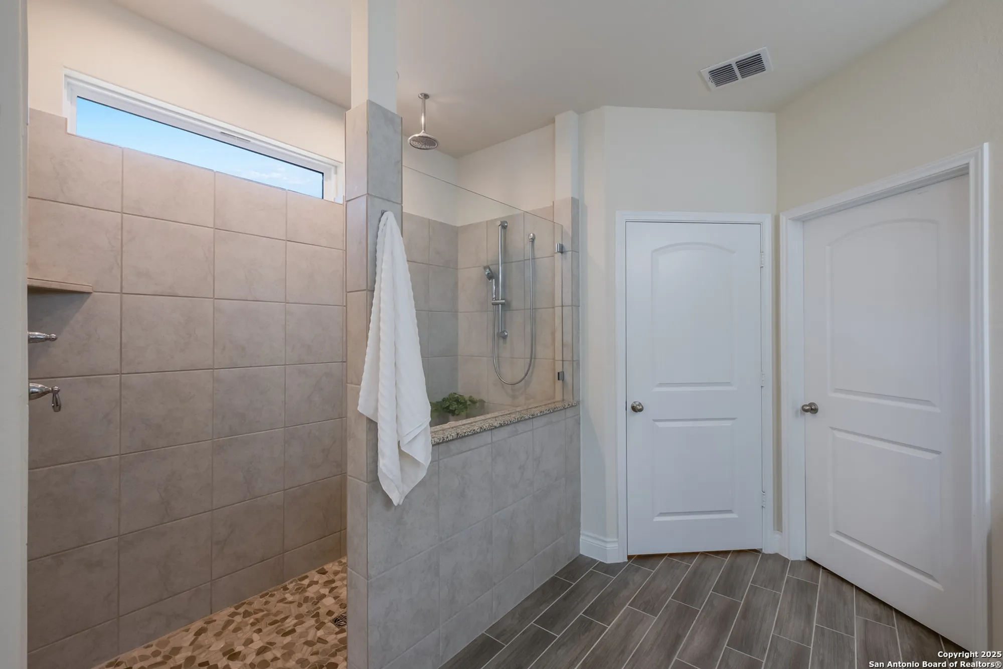 Property Slideshow image 20 of 28 | 4303 nimbus smt, San Antonio, TX, 78253