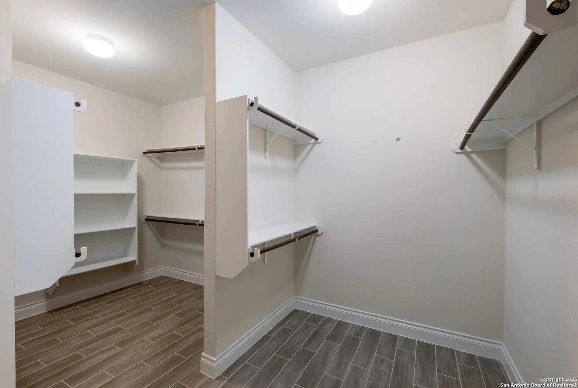 Property Slideshow image 21 of 28 | 4303 nimbus smt, San Antonio, TX, 78253