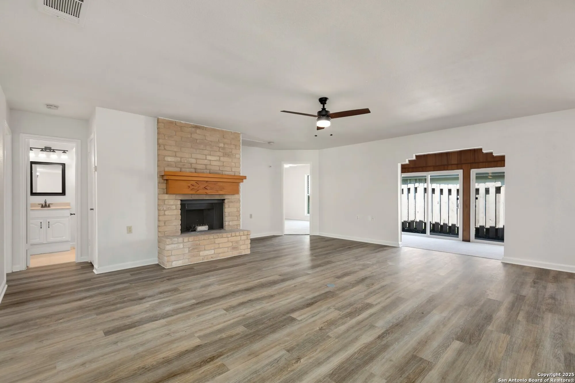 Property Slideshow image 8 of 42 | 3904 pecan ct, Schertz, TX, 78108