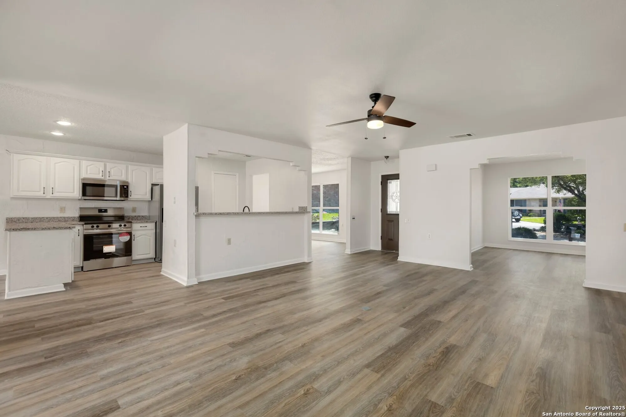 Property Slideshow image 12 of 42 | 3904 pecan ct, Schertz, TX, 78108