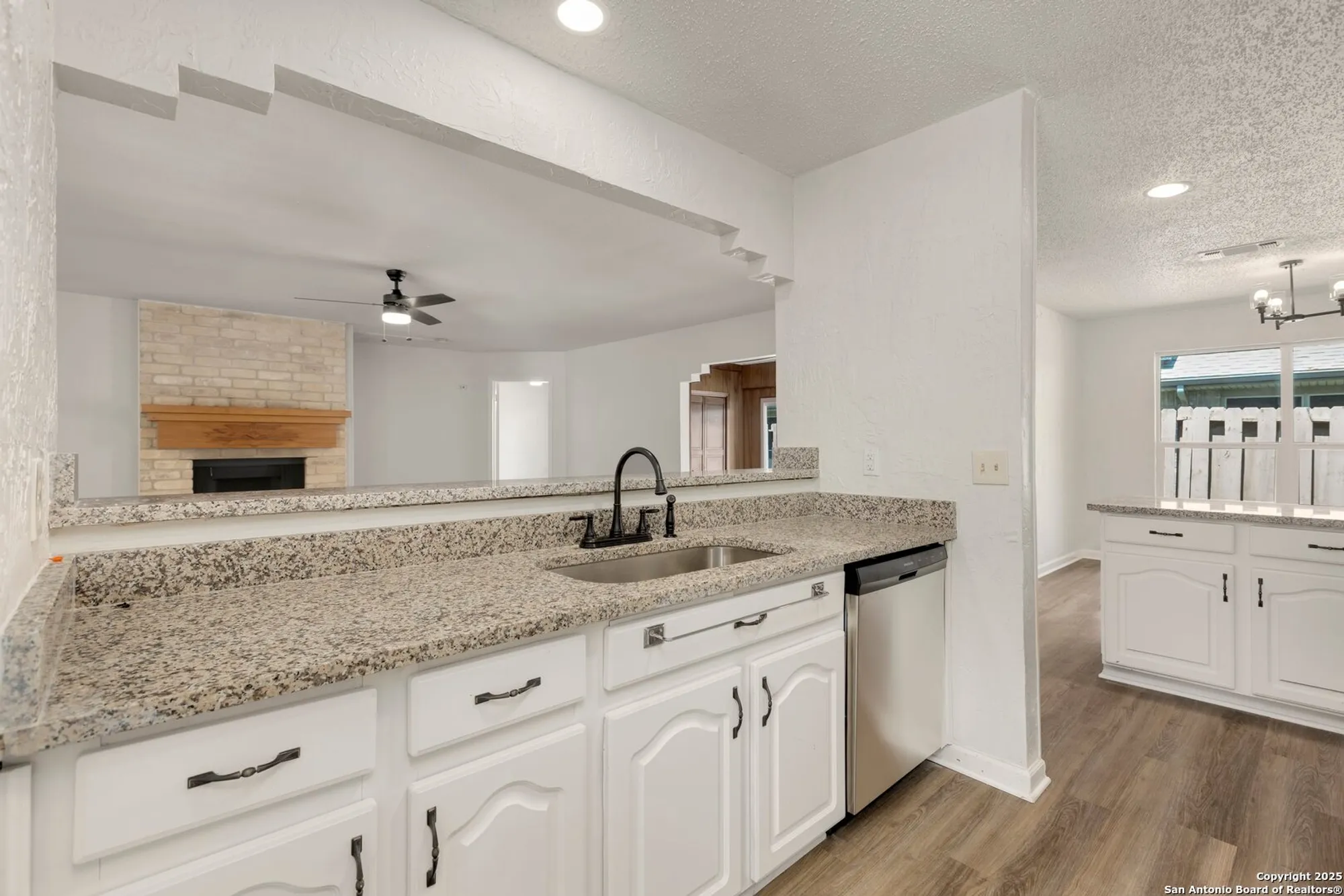 Property Slideshow image 13 of 42 | 3904 pecan ct, Schertz, TX, 78108